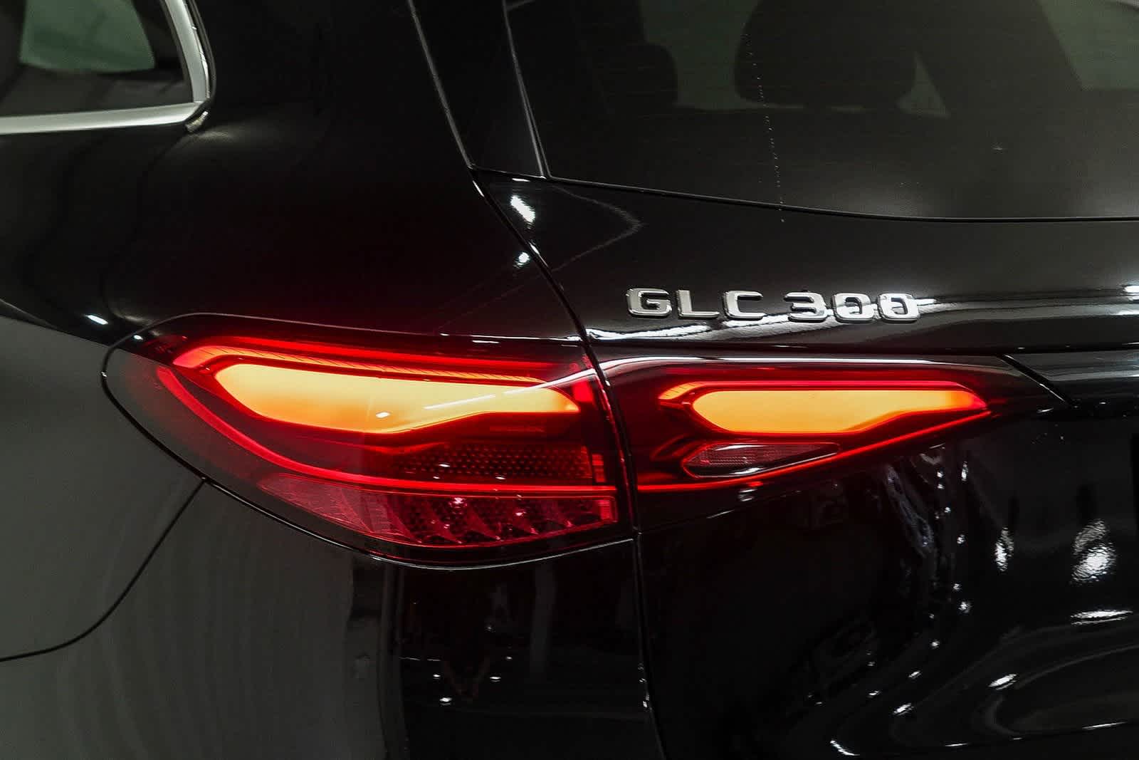 Thumbnail: 2025 Mercedes-Benz GLC - 7
