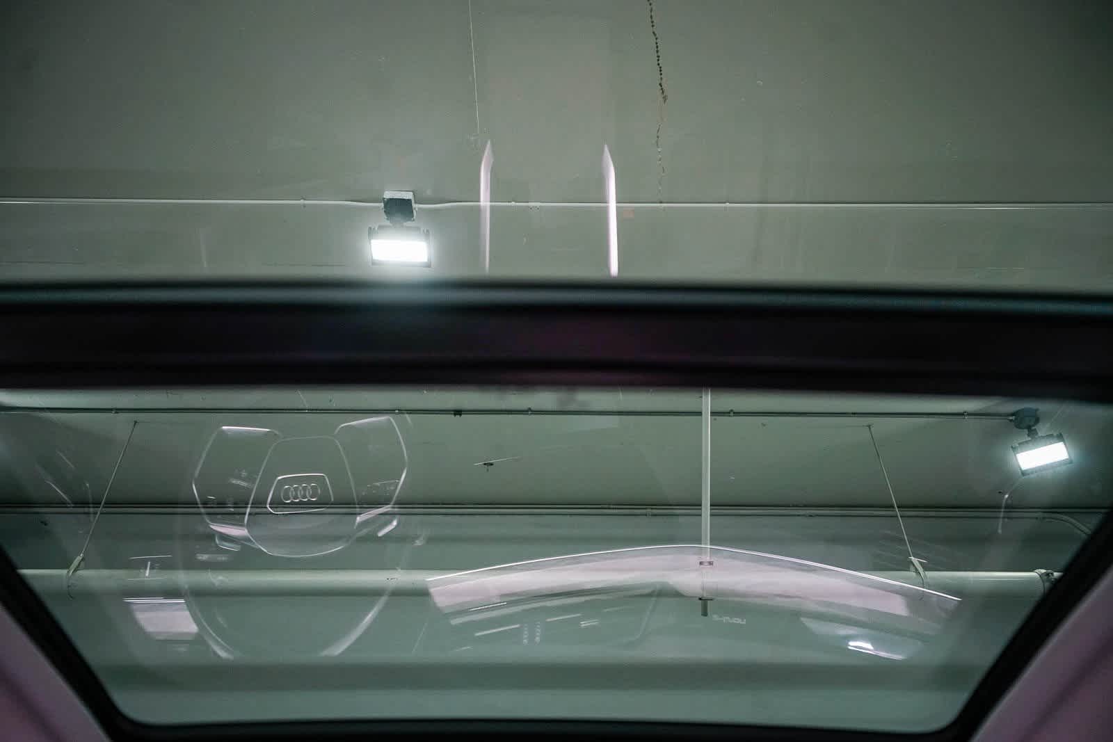 Thumbnail: 2024 Audi Q8 e-tron - 11