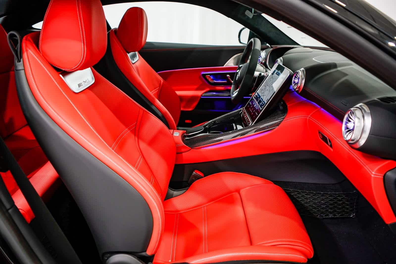 Thumbnail: 2025 Mercedes-Benz AMG GT - 16