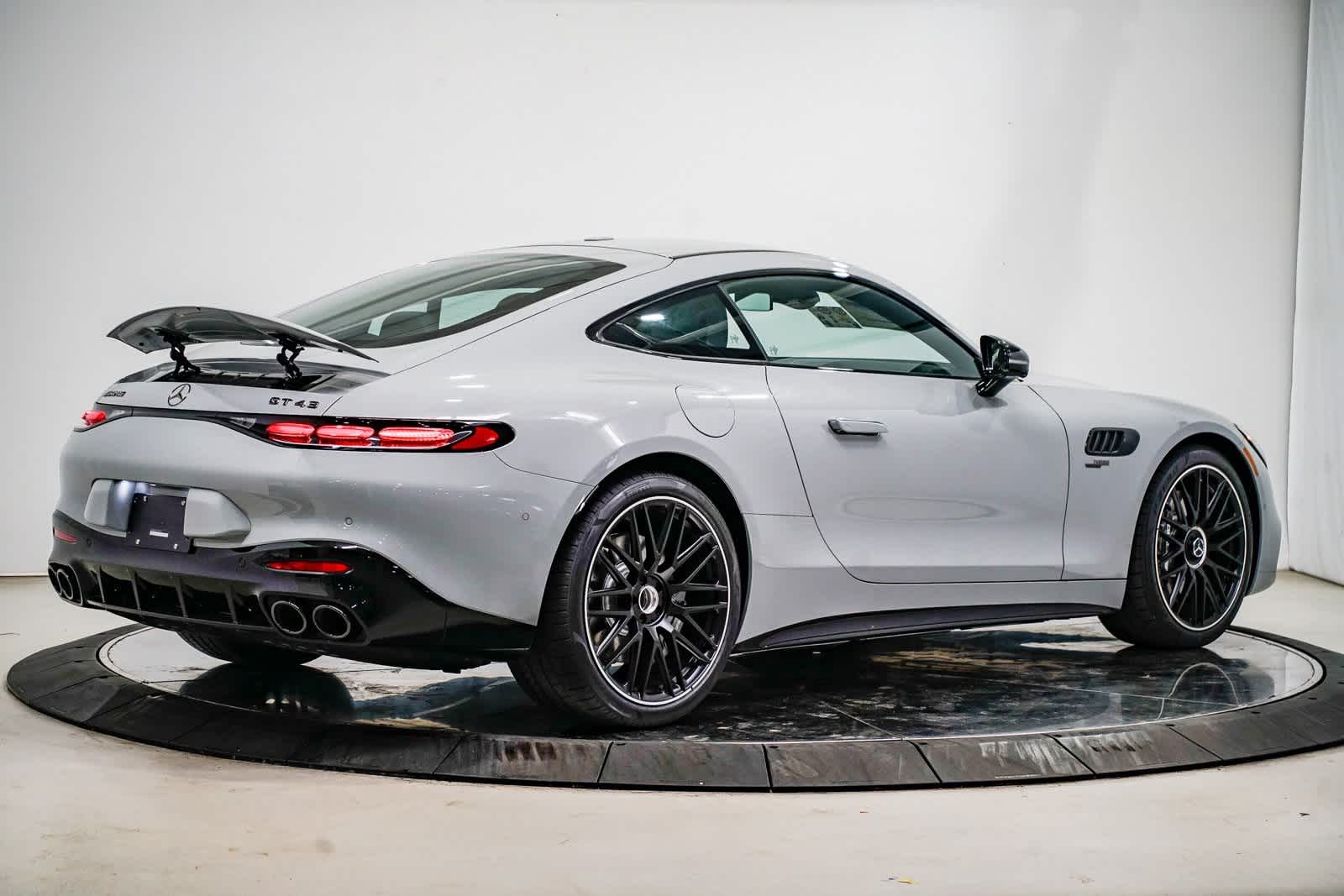 Thumbnail: 2025 Mercedes-Benz AMG GT - 4