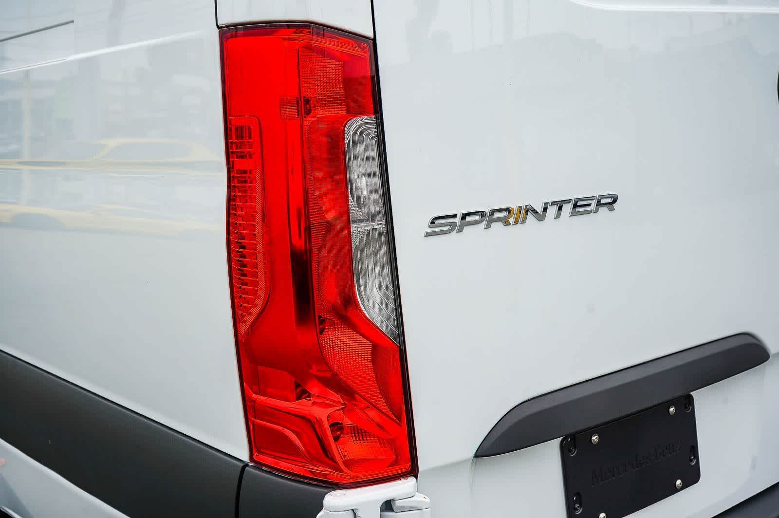 Thumbnail: 2026 Mercedes-Benz Sprinter - 7