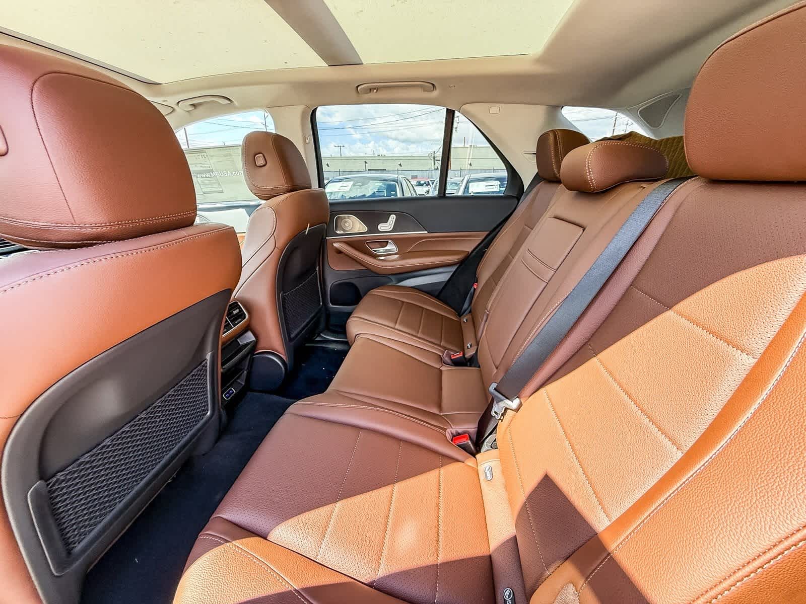 Thumbnail: 2026 Mercedes-Benz GLE - 19