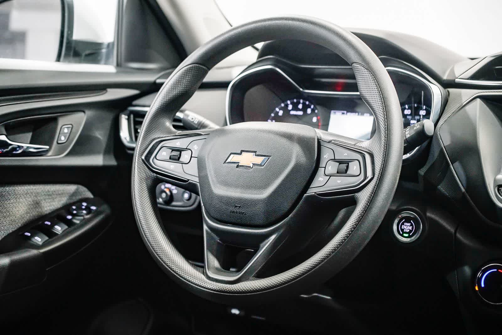 Thumbnail: 2022 Chevrolet TrailBlazer - 14