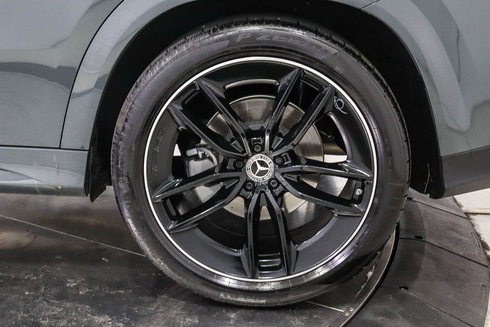 Thumbnail: 2026 Mercedes-Benz GLE - 10