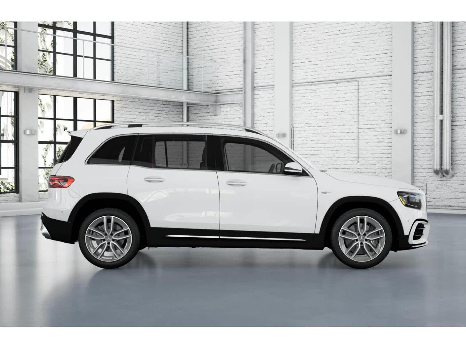 Thumbnail: 2025 Mercedes-Benz GLB - 2