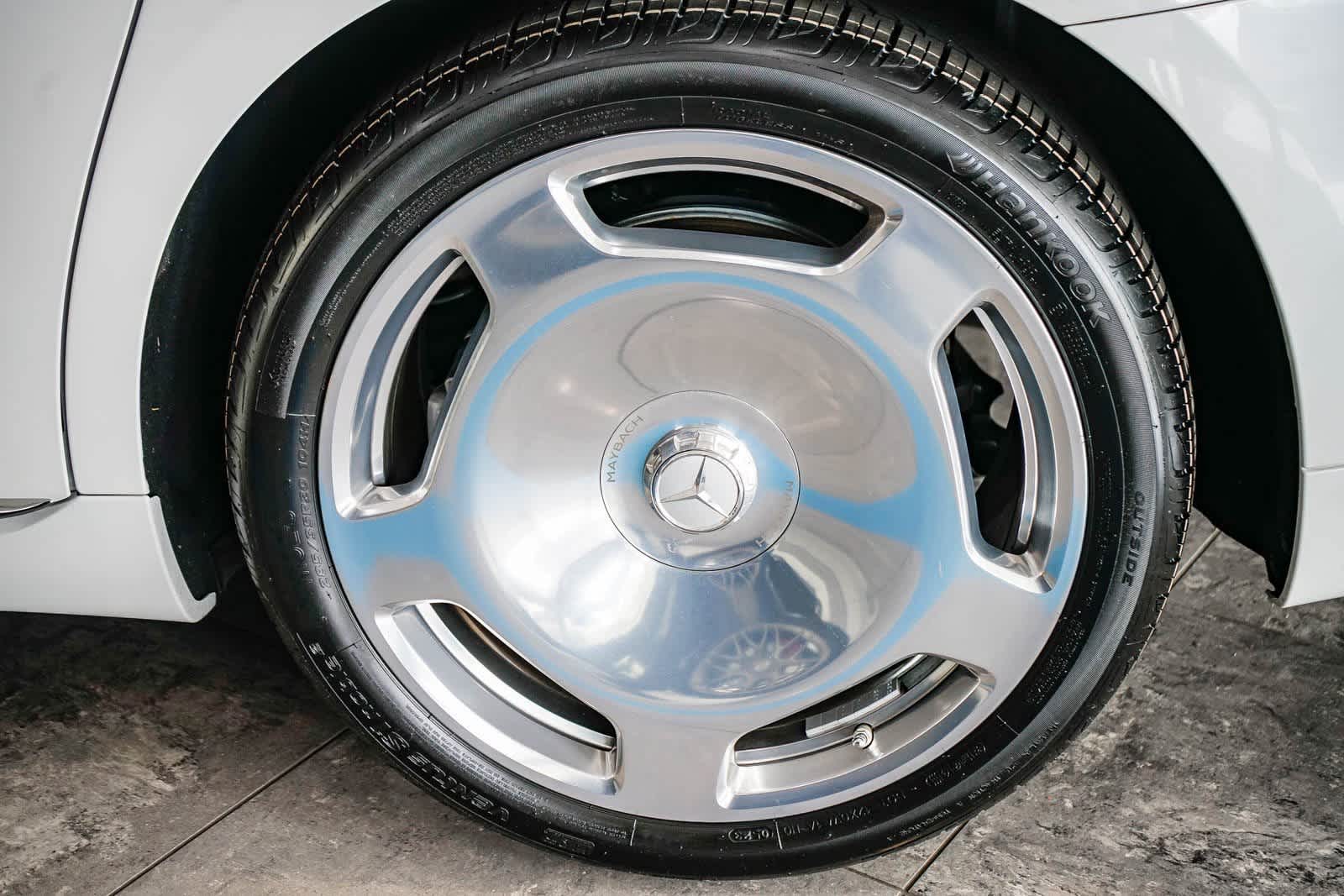 Thumbnail: 2024 Mercedes-Benz S-Class - 10