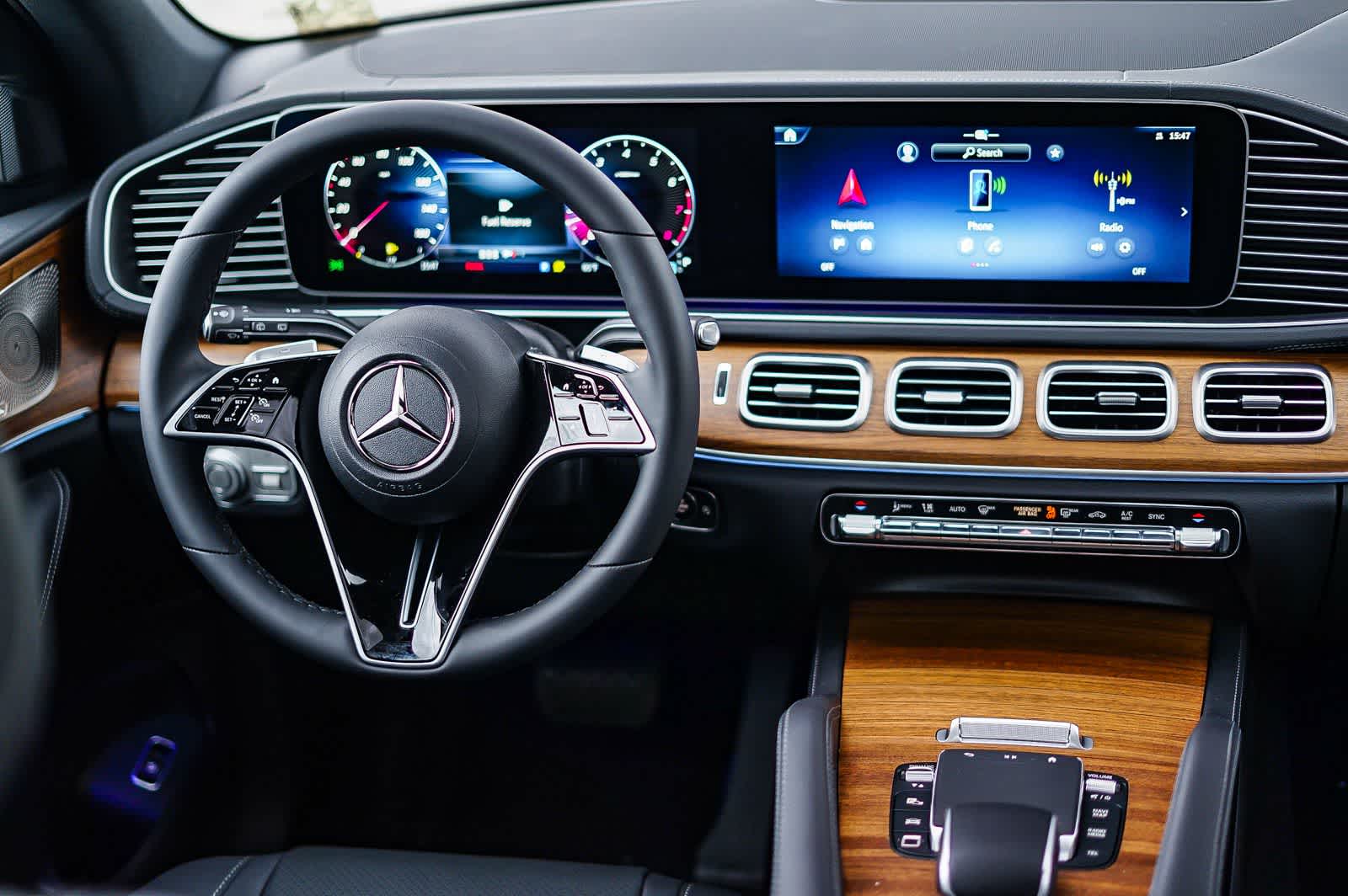 Thumbnail: 2026 Mercedes-Benz GLE - 13