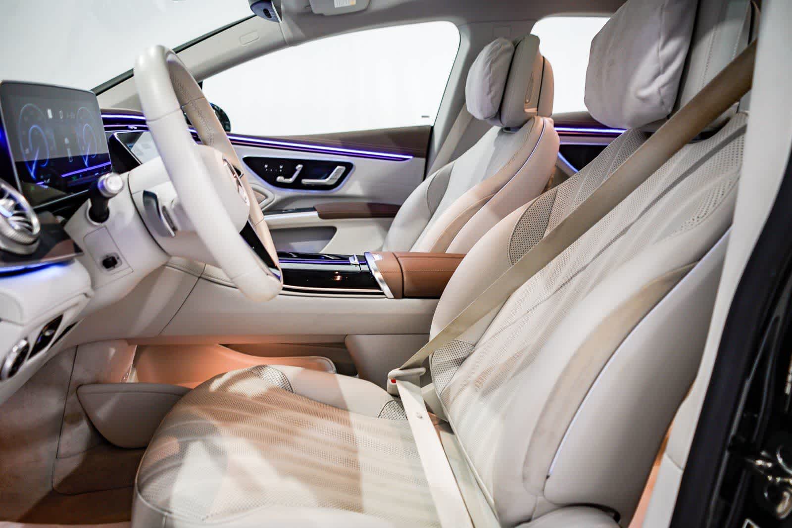 Thumbnail: 2023 Mercedes-Benz EQS - 17