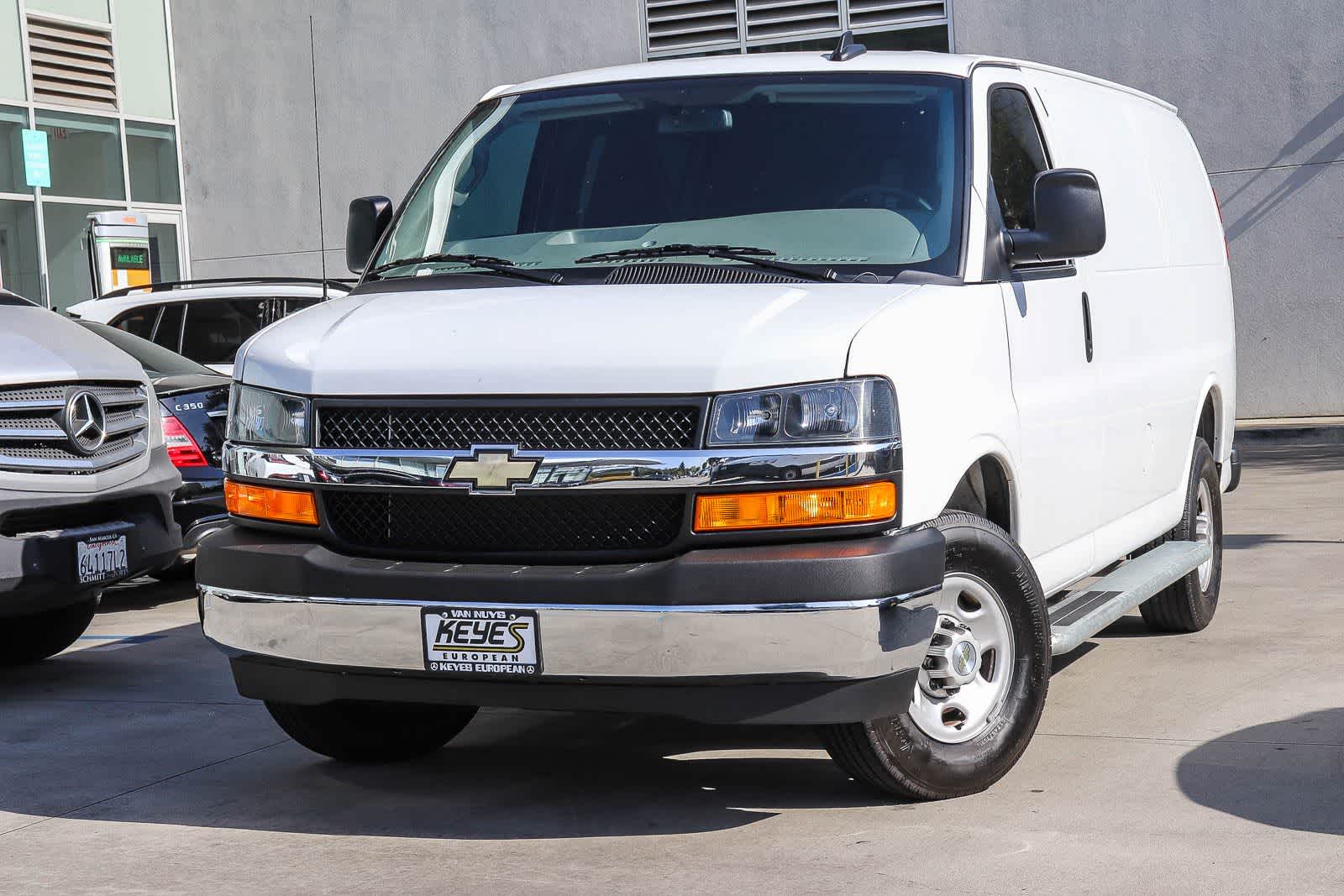 2024 Chevrolet Express 2500 -
                  Van Nuys, CA