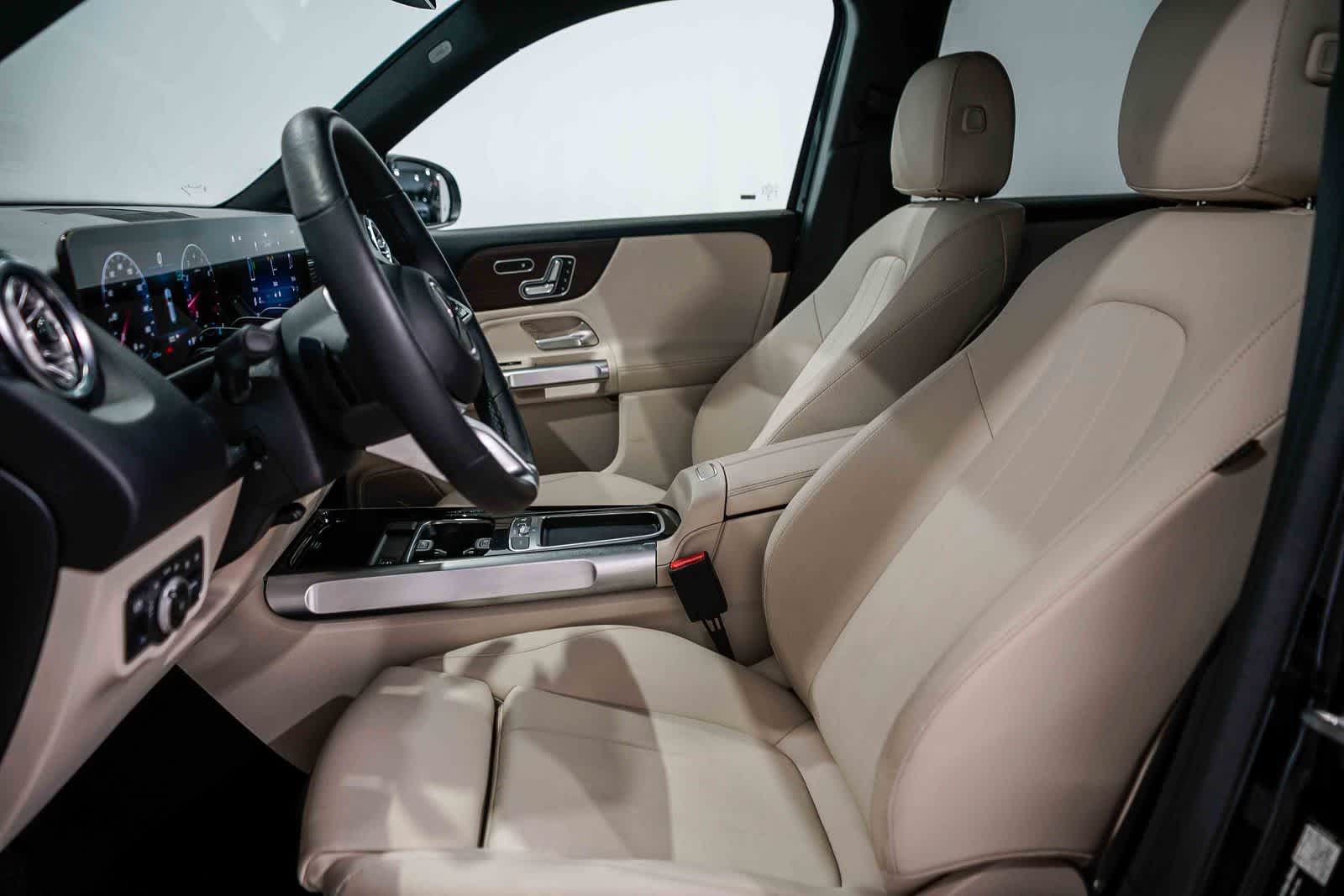 Thumbnail: 2026 Mercedes-Benz GLB - 17