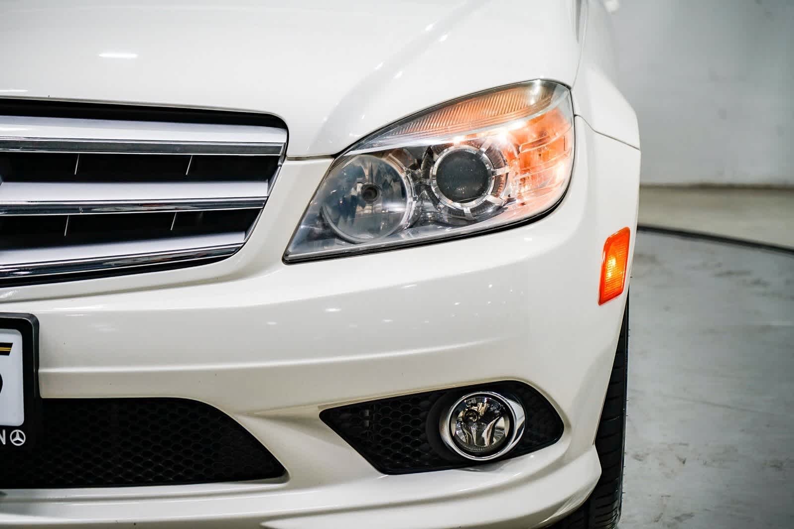 Thumbnail: 2010 Mercedes-Benz C-Class - 7