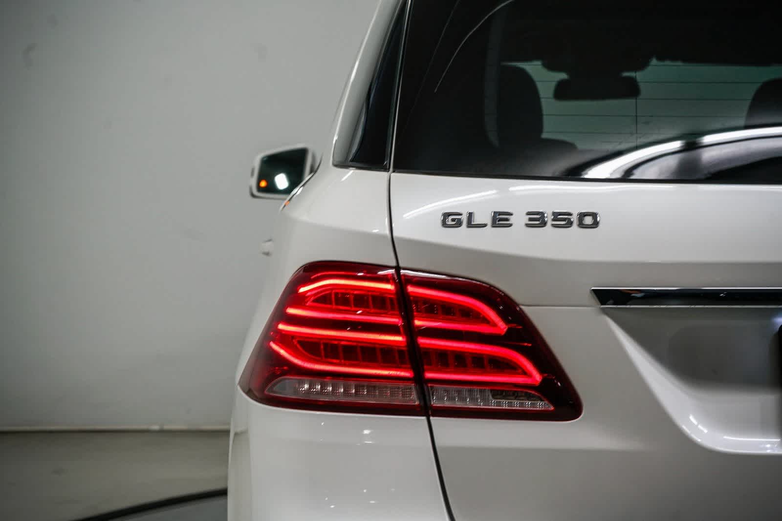 Thumbnail: 2017 Mercedes-Benz GLE - 9