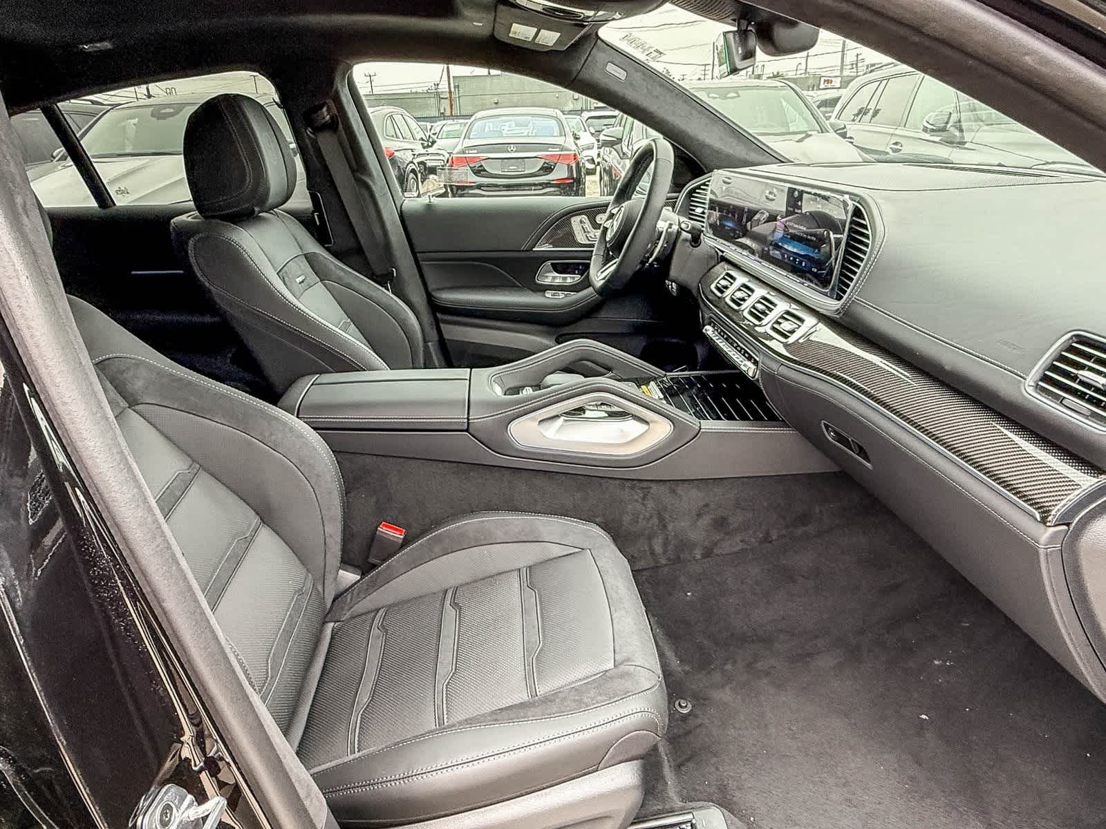 Thumbnail: 2025 Mercedes-Benz GLE - 17