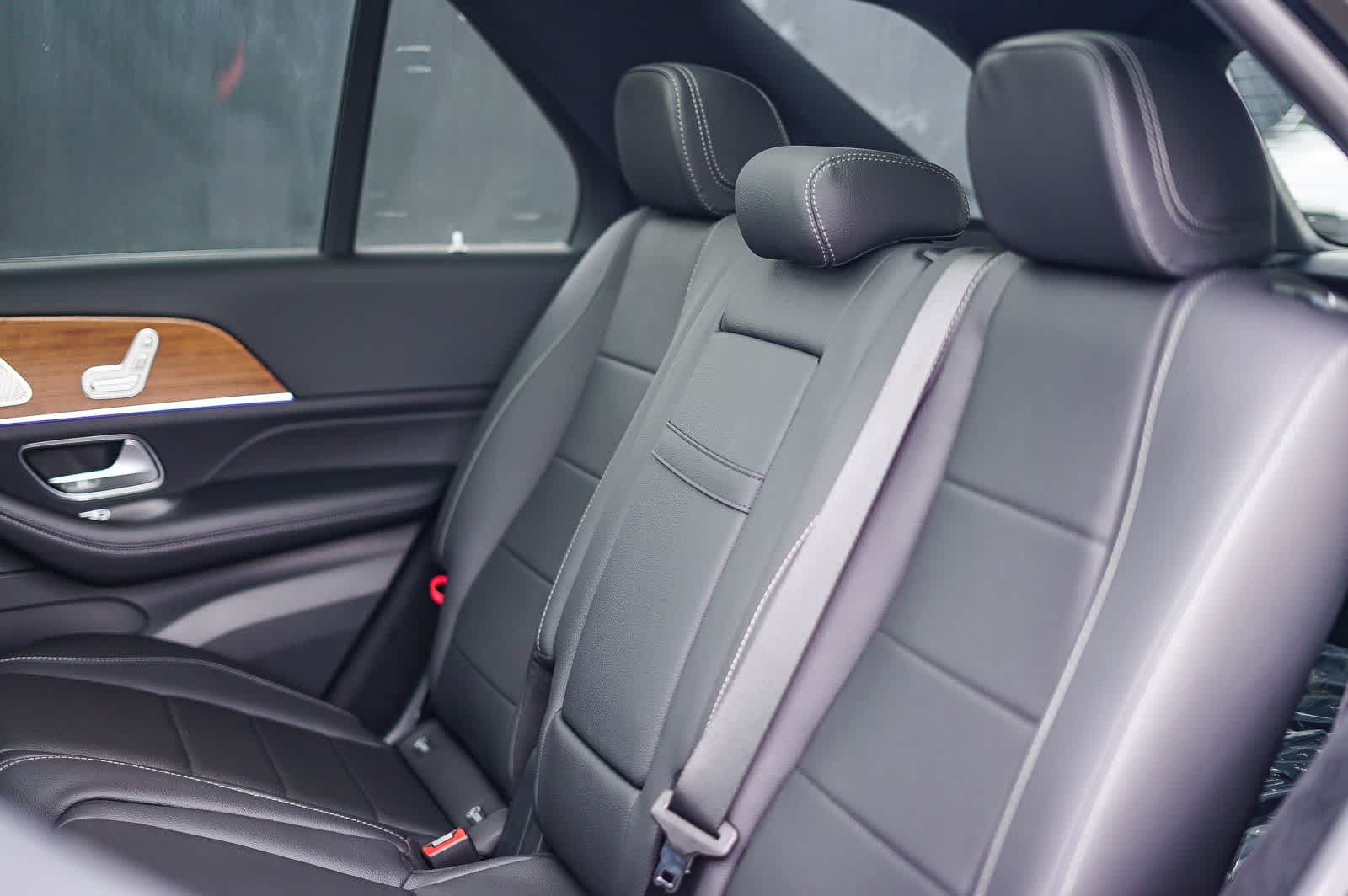 Thumbnail: 2026 Mercedes-Benz GLE - 21