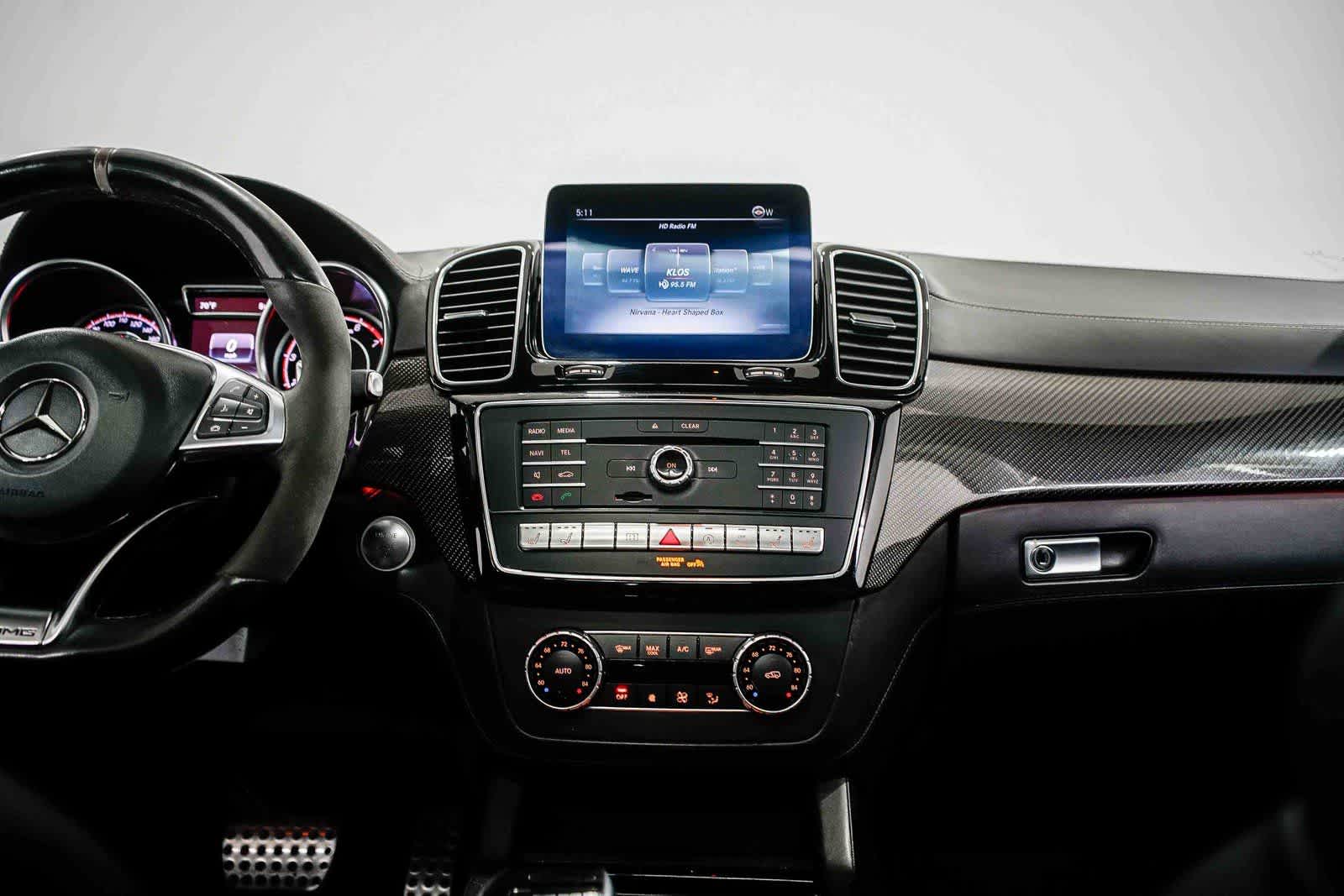 Thumbnail: 2017 Mercedes-Benz GL-Class - 12