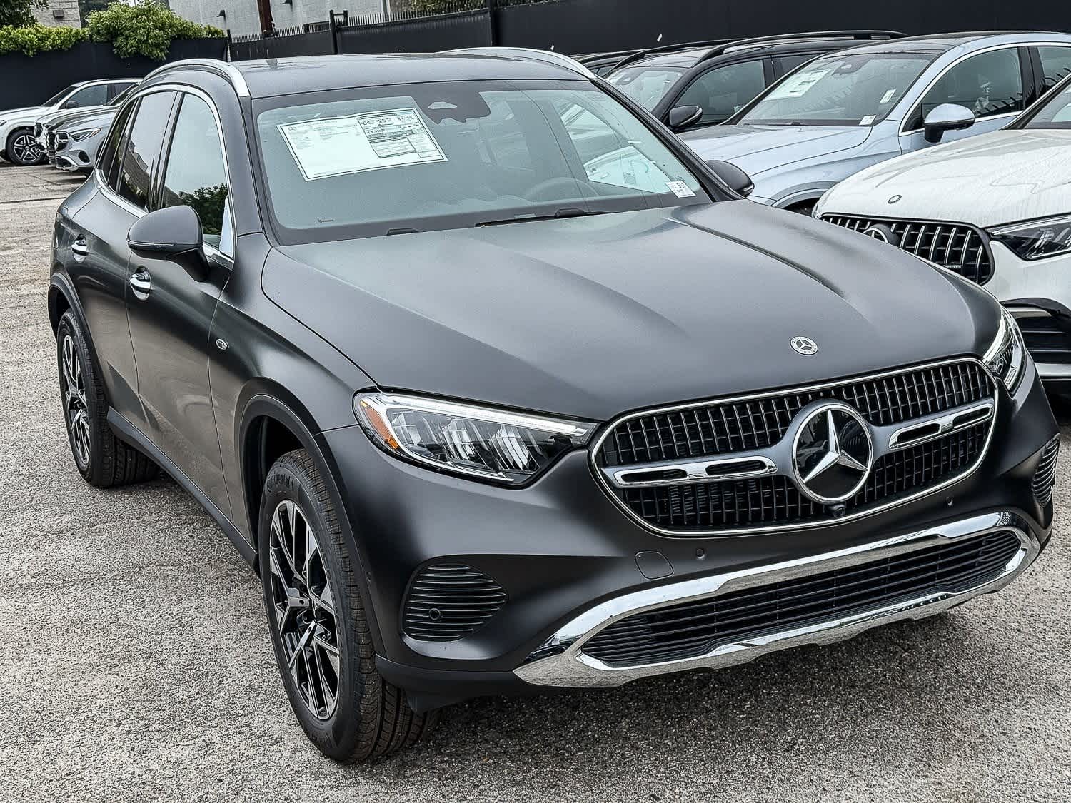 Thumbnail: 2025 Mercedes-Benz GLC - 3