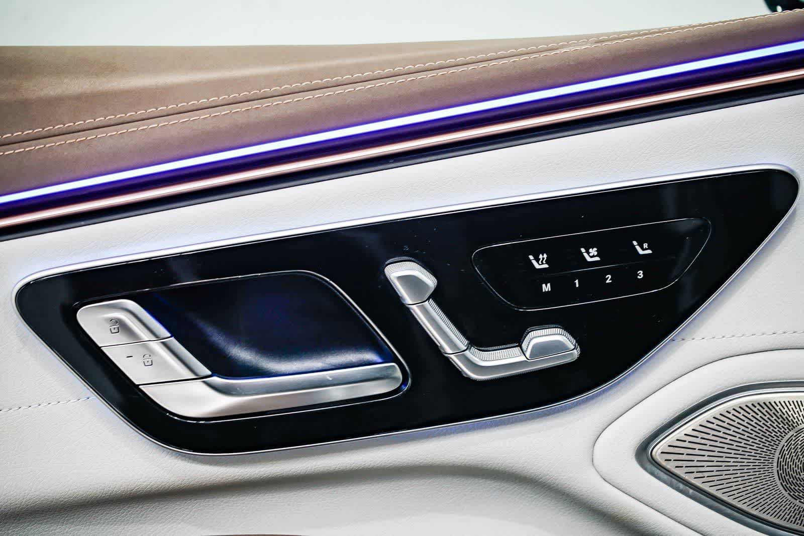 Thumbnail: 2023 Mercedes-Benz EQS - 20