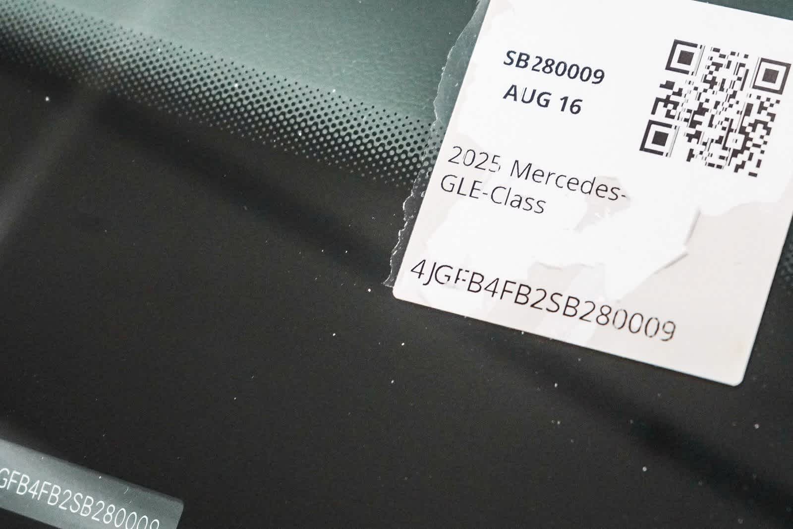 Thumbnail: 2025 Mercedes-Benz GLE - 29