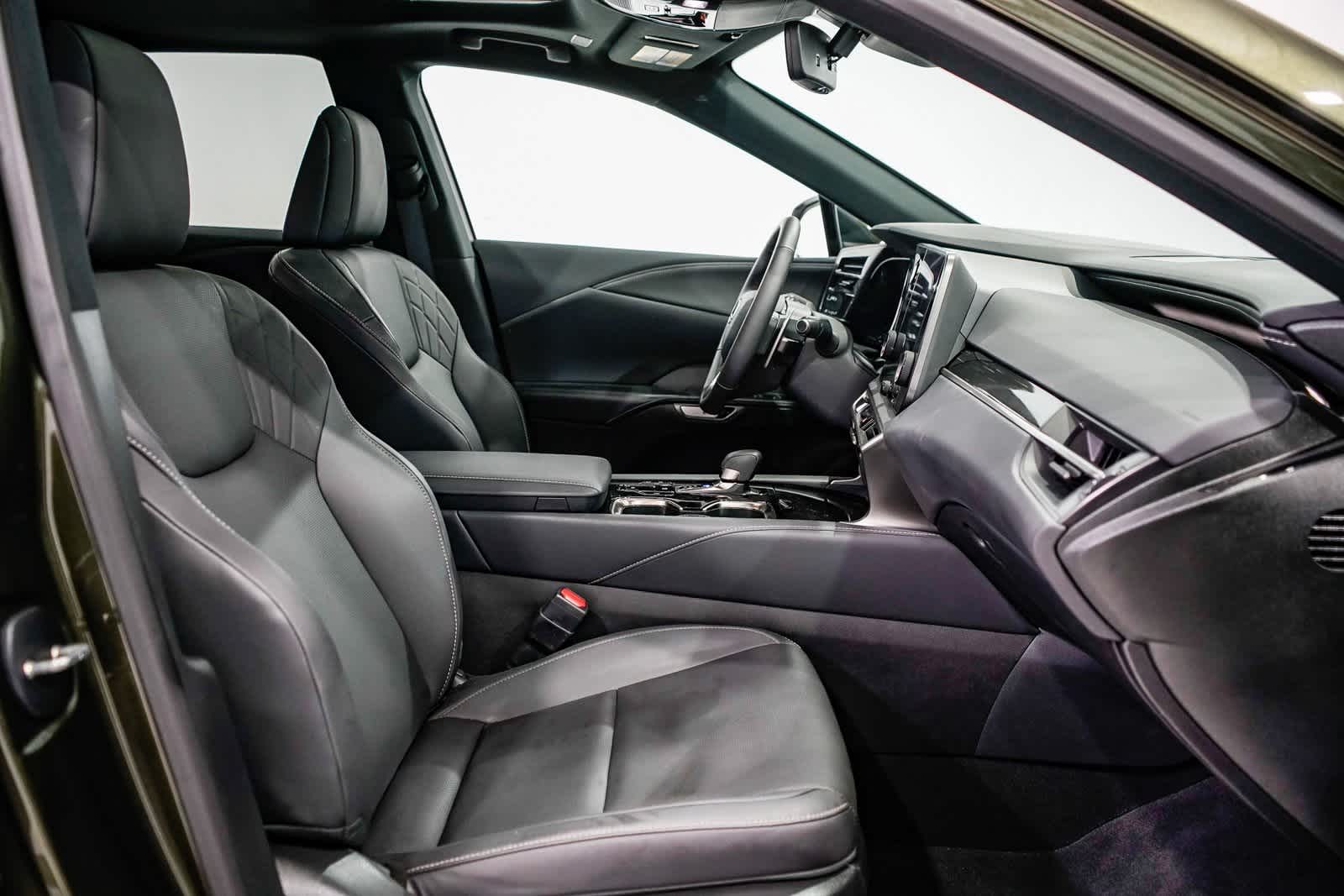 Thumbnail: 2024 Lexus RX - 16