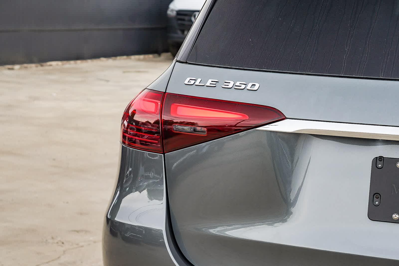 Thumbnail: 2026 Mercedes-Benz GLE - 7