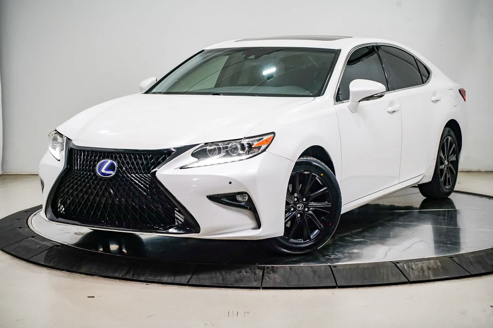 2017 Lexus ES  -
                  Van Nuys, CA