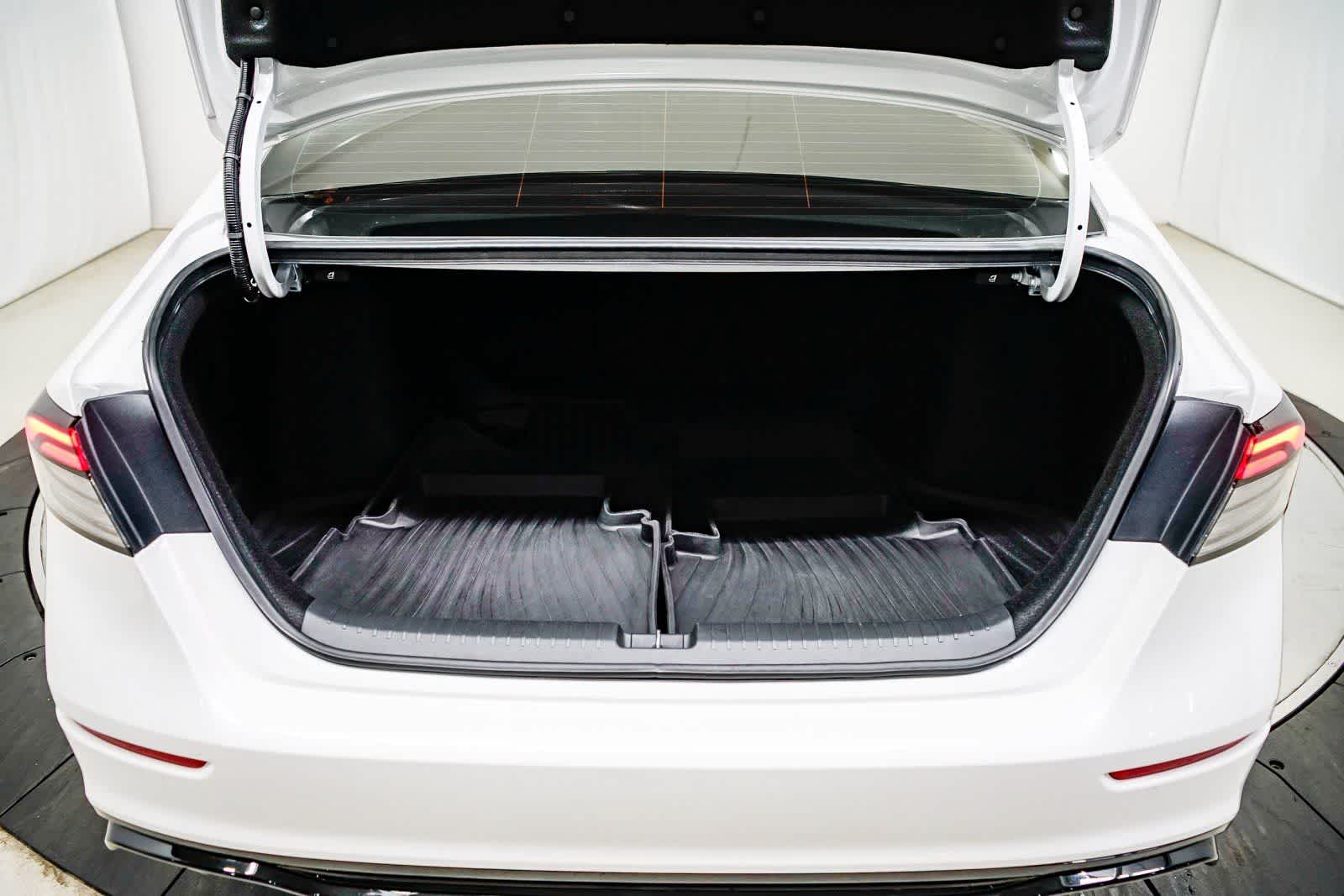 Thumbnail: 2024 Honda Accord - 26