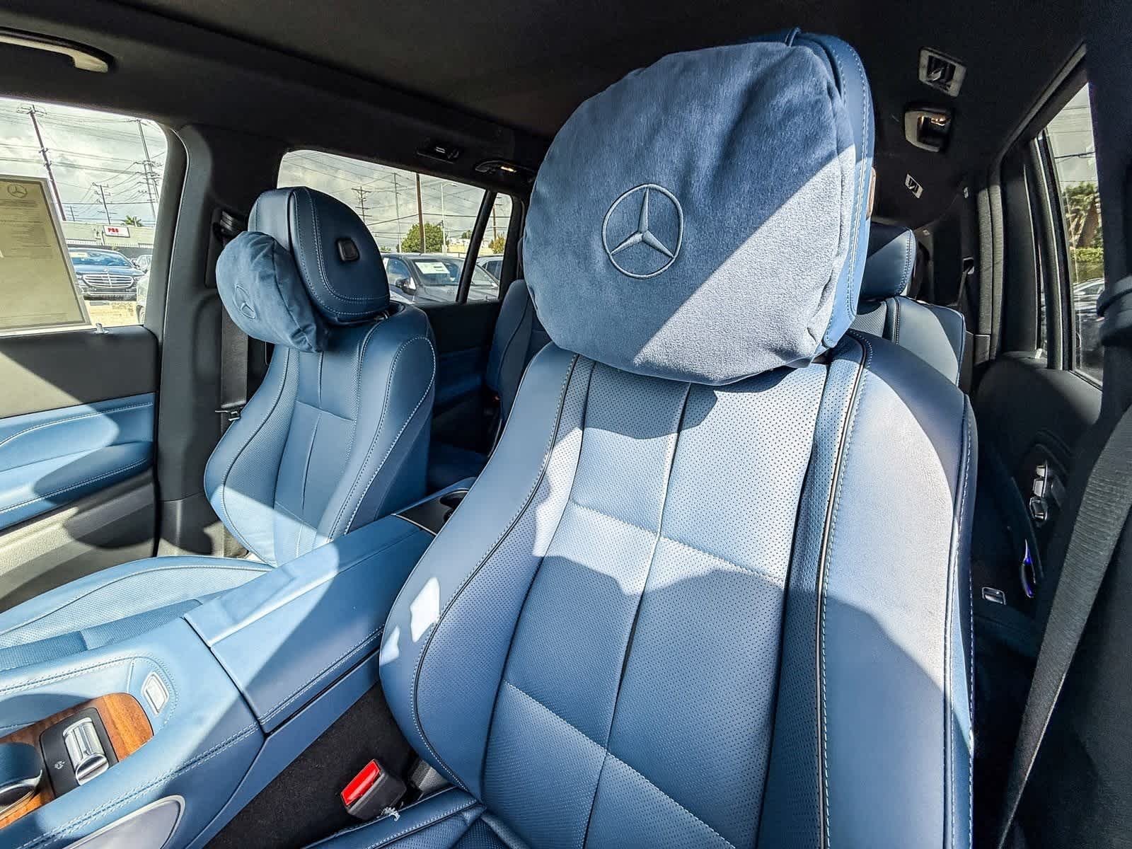 Thumbnail: 2026 Mercedes-Benz GLS - 26