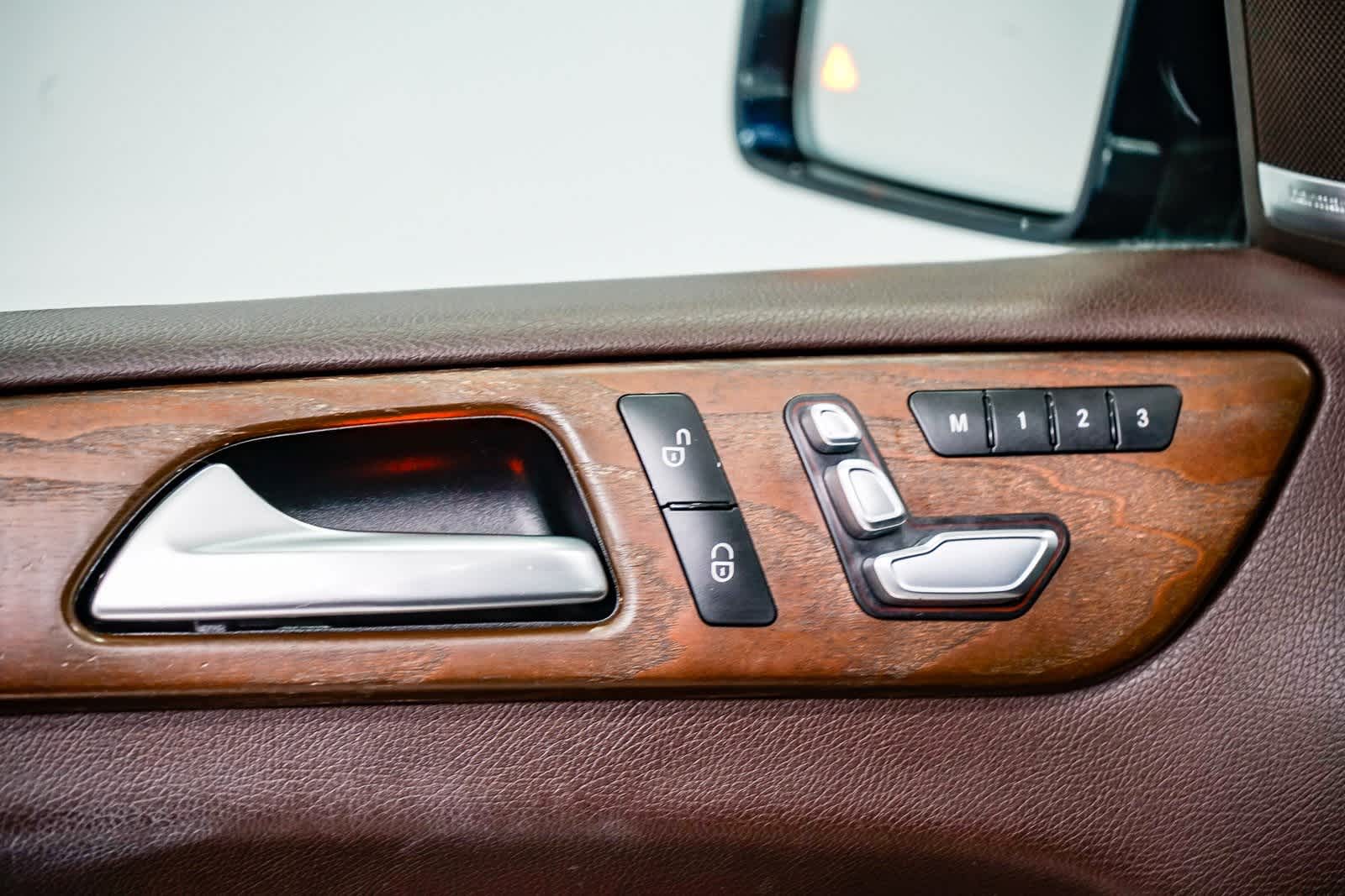 Thumbnail: 2017 Mercedes-Benz GLE - 20