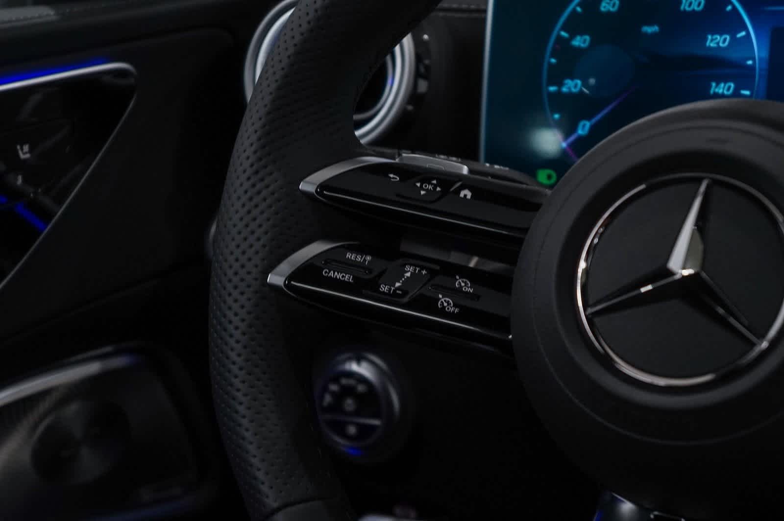 Thumbnail: 2025 Mercedes-Benz C-Class - 15