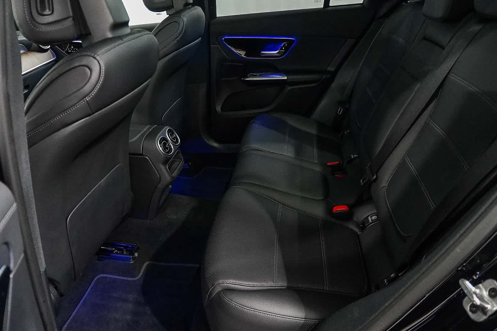 Thumbnail: 2025 Mercedes-Benz GLC - 21