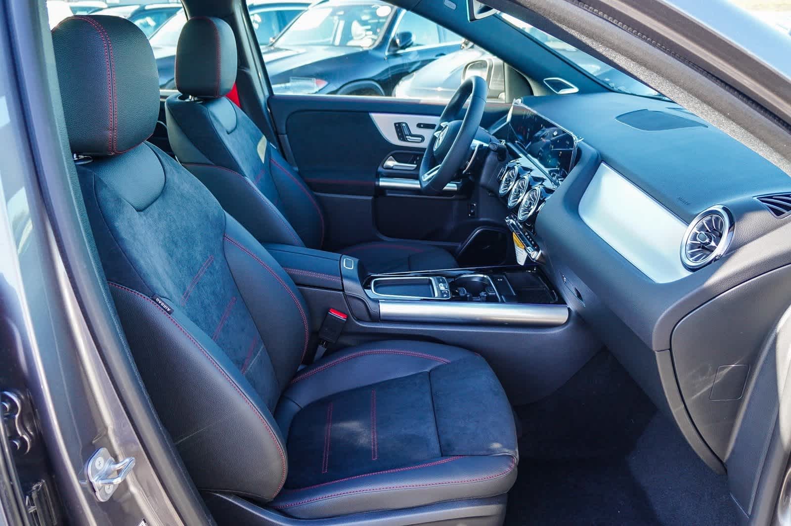 Thumbnail: 2025 Mercedes-Benz GLA - 15