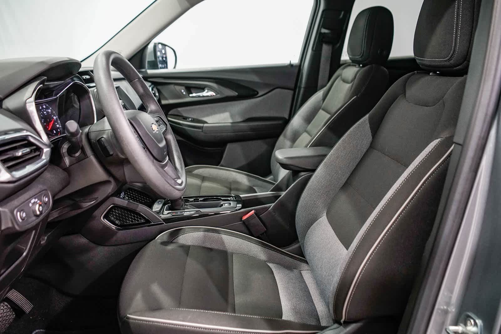 Thumbnail: 2023 Chevrolet TrailBlazer - 16