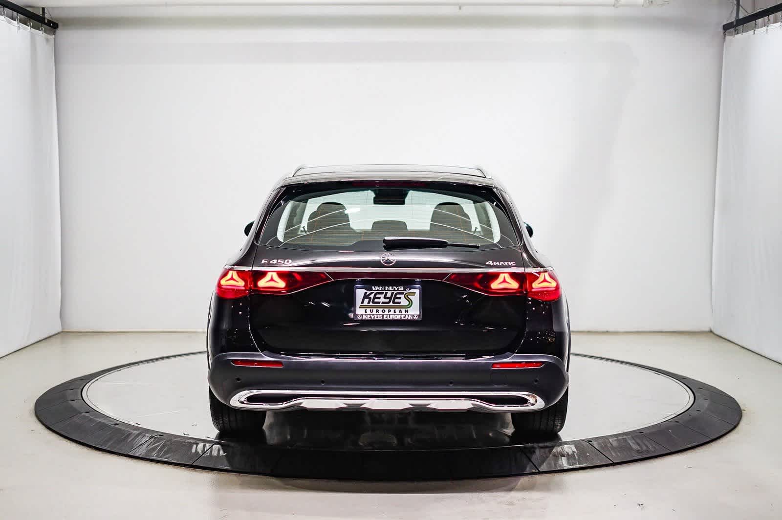 Thumbnail: 2025 Mercedes-Benz E-Class - 3