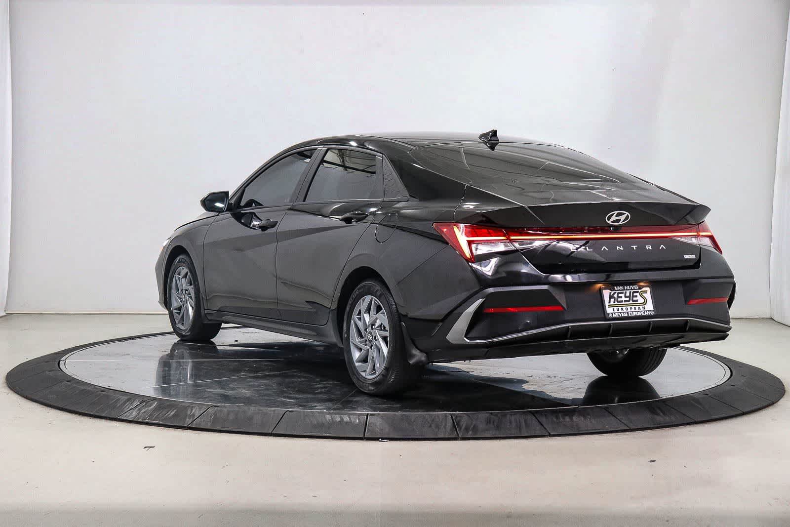 Thumbnail: 2025 Hyundai Elantra - 2