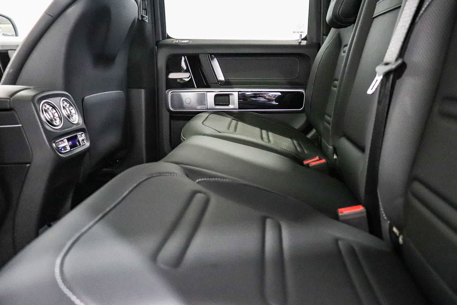 Thumbnail: 2026 Mercedes-Benz G-Class - 18