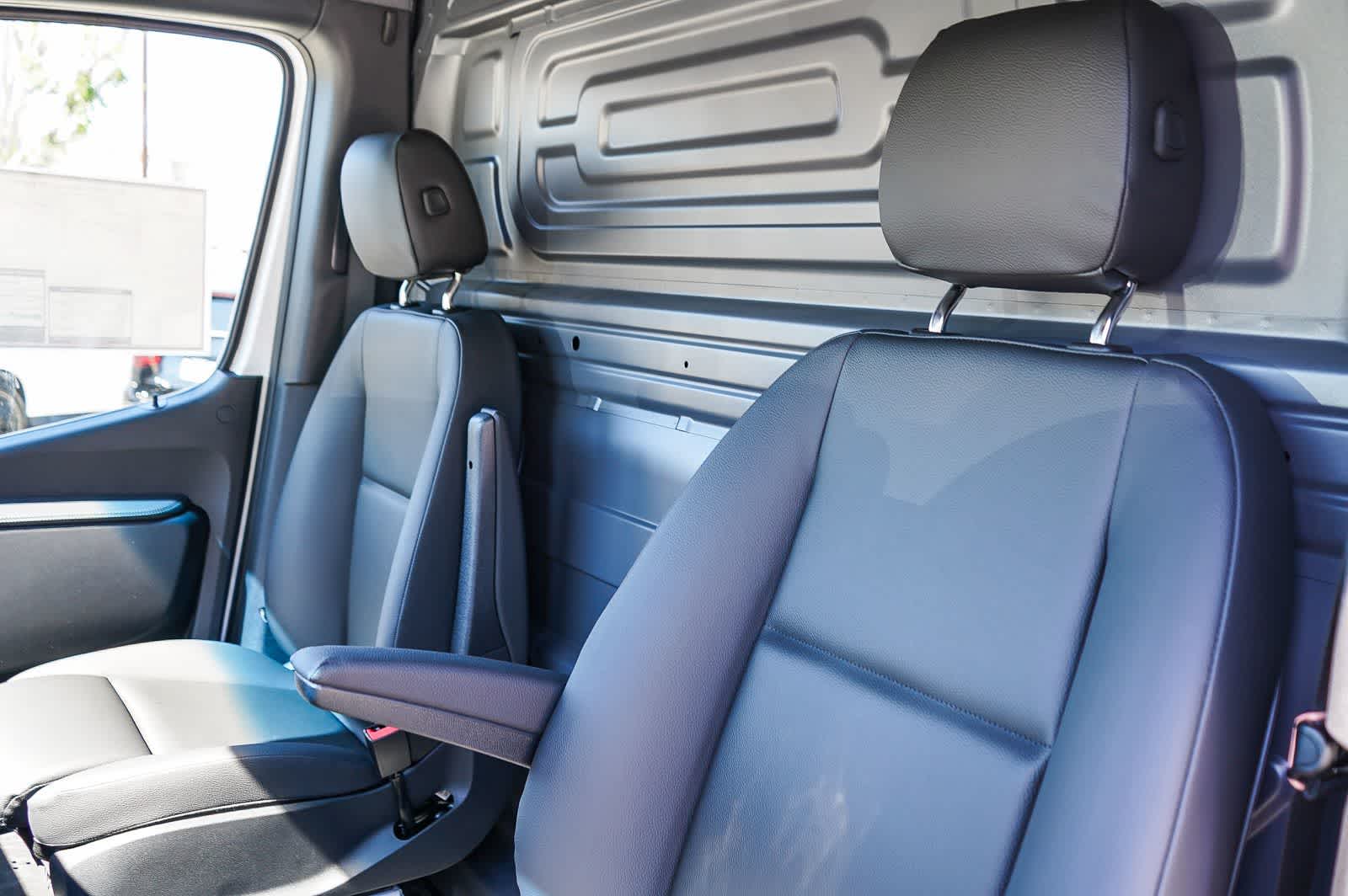 Thumbnail: 2026 Mercedes-Benz Sprinter - 25