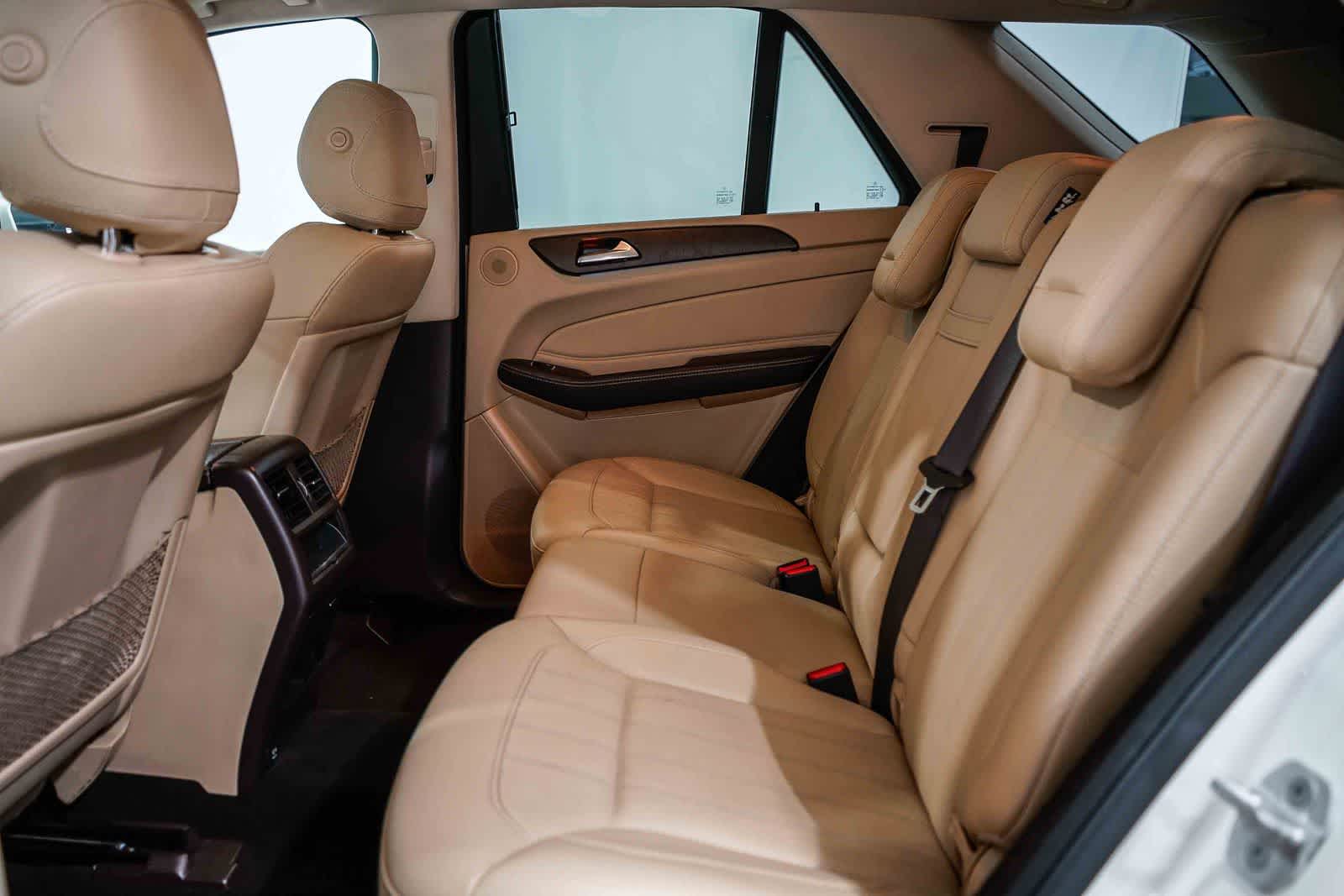 Thumbnail: 2017 Mercedes-Benz GLE - 18