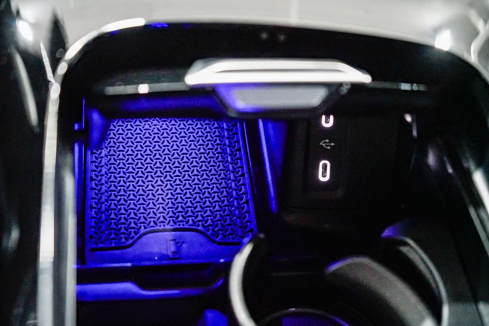 Thumbnail: 2025 Mercedes-Benz GLC - 22