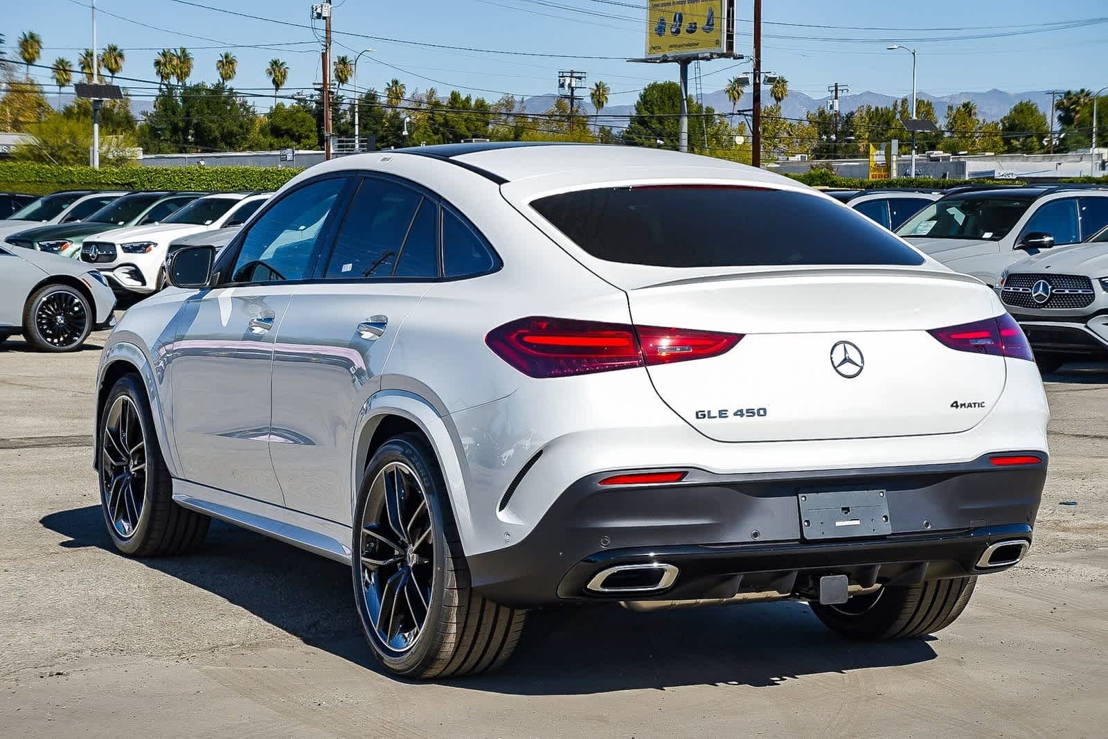 Thumbnail: 2026 Mercedes-Benz GLE - 6