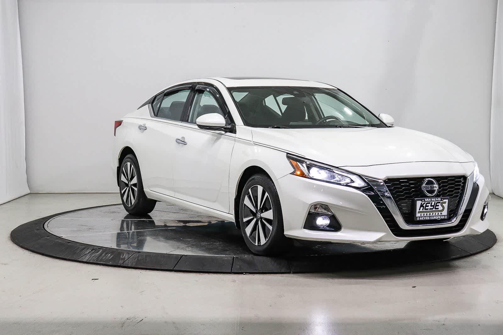 Thumbnail: 2020 Nissan Altima - 4