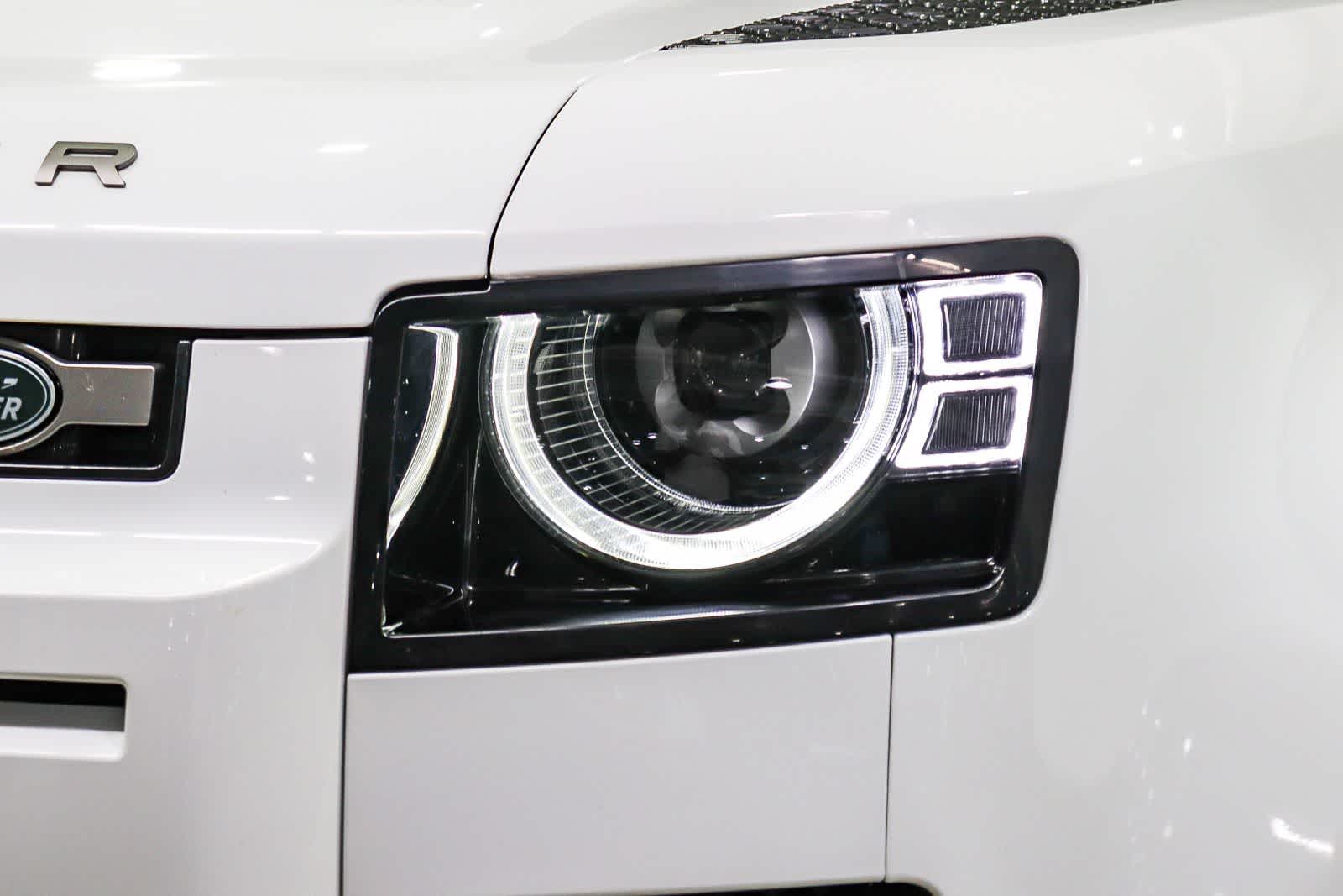 Thumbnail: 2024 Land Rover Defender - 6