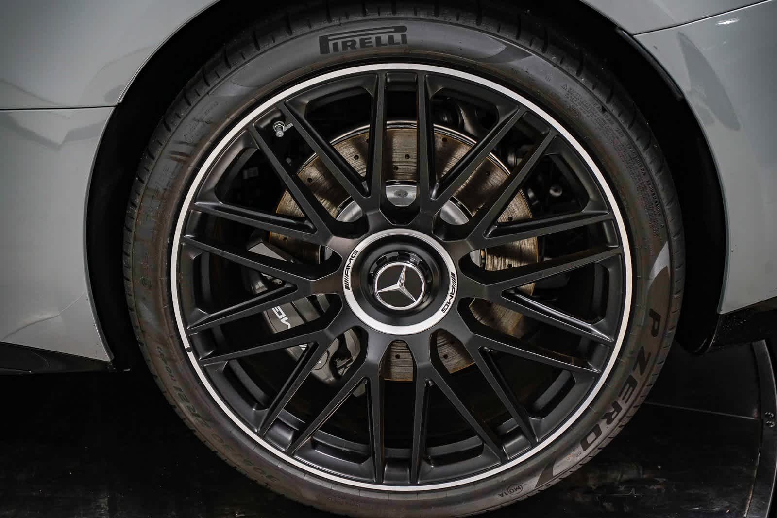 Thumbnail: 2025 Mercedes-Benz AMG GT - 10