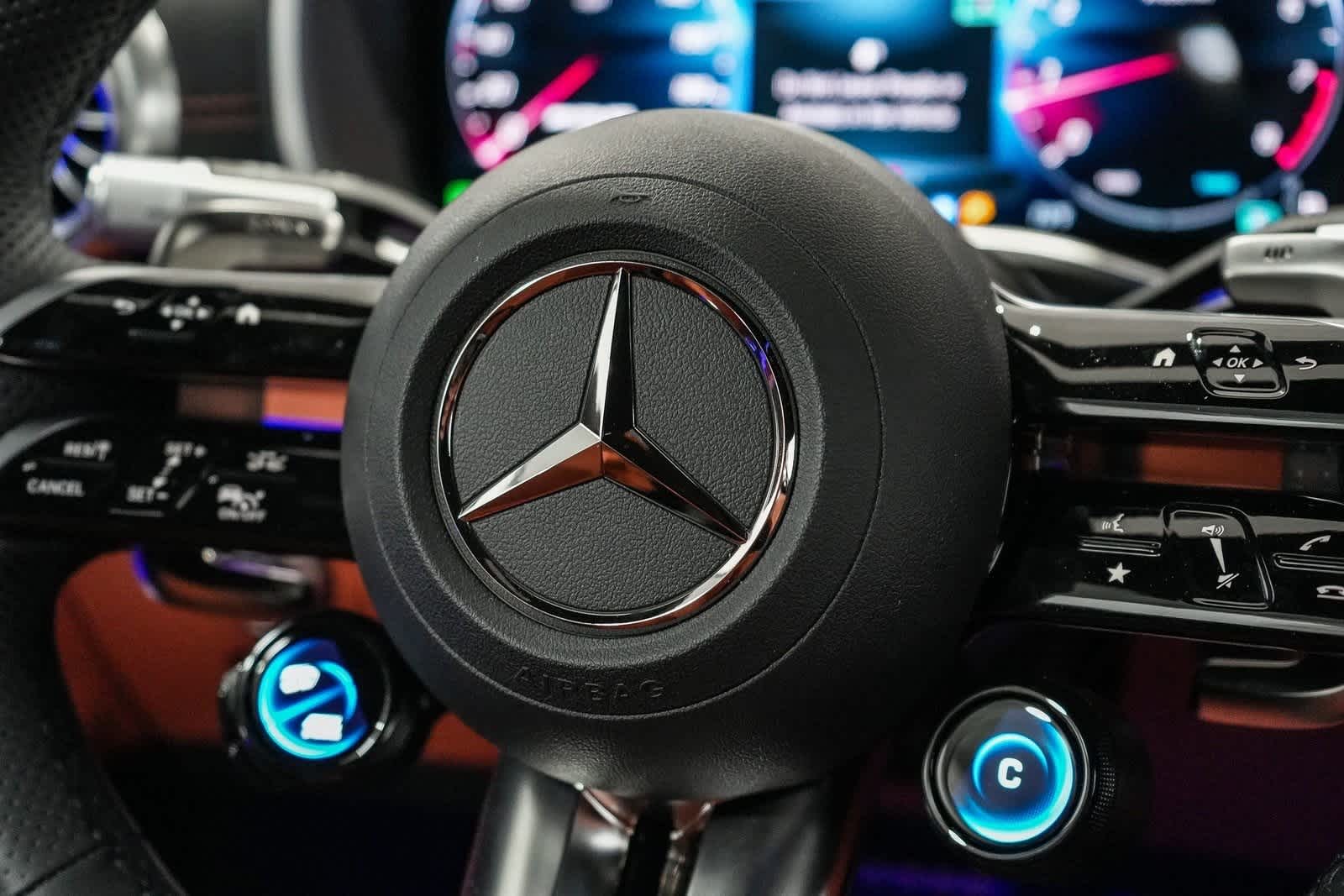 Thumbnail: 2025 Mercedes-Benz AMG GT - 30