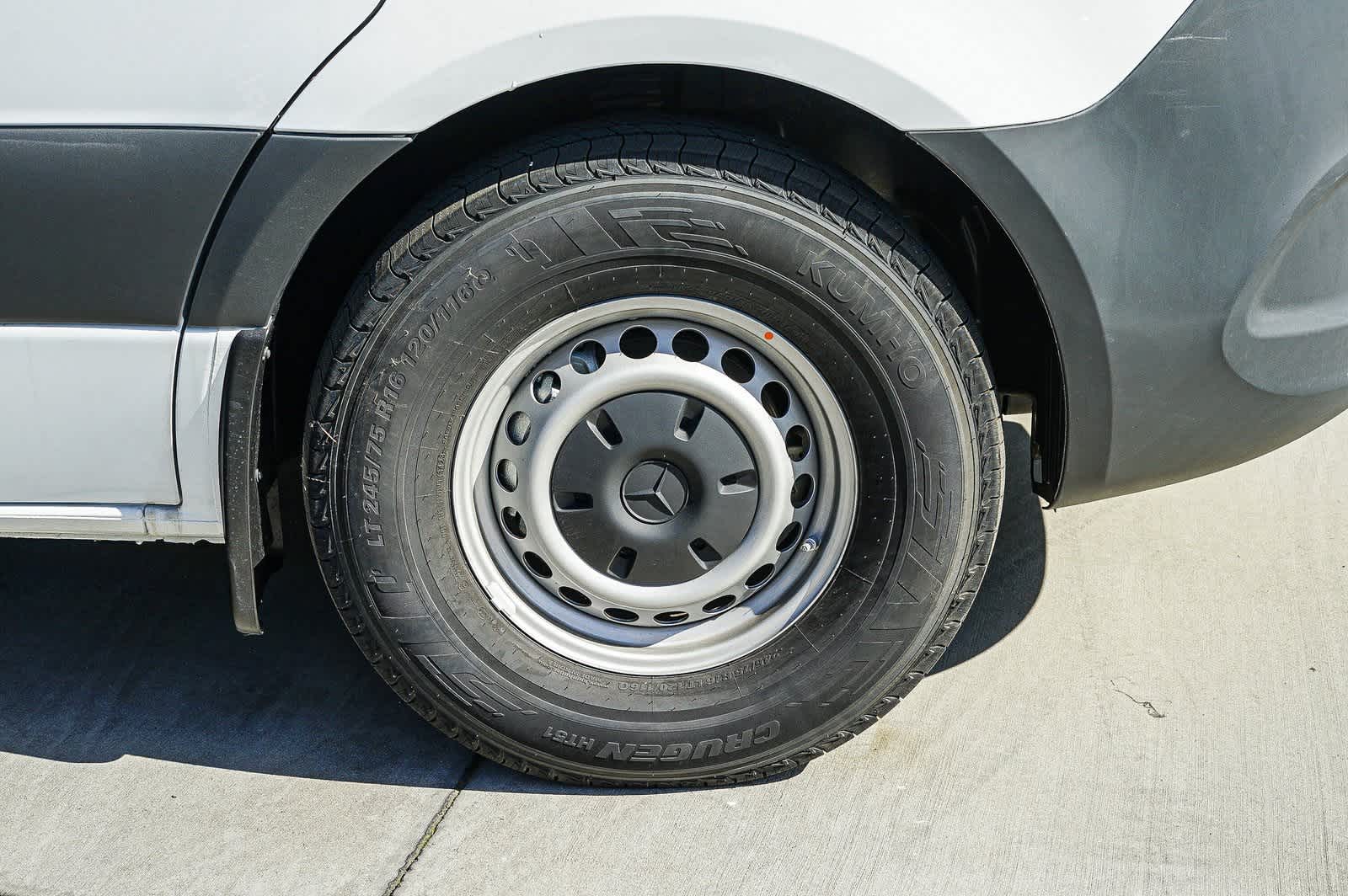 Thumbnail: 2024 Mercedes-Benz eSprinter - 9