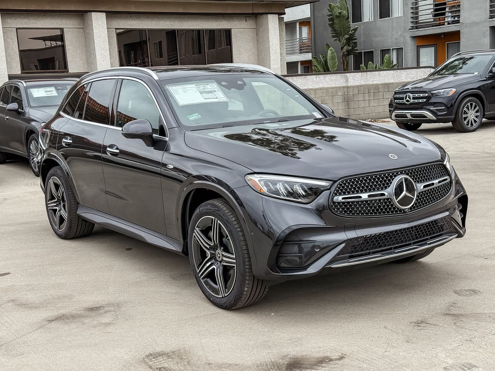 Thumbnail: 2025 Mercedes-Benz GLC - 3