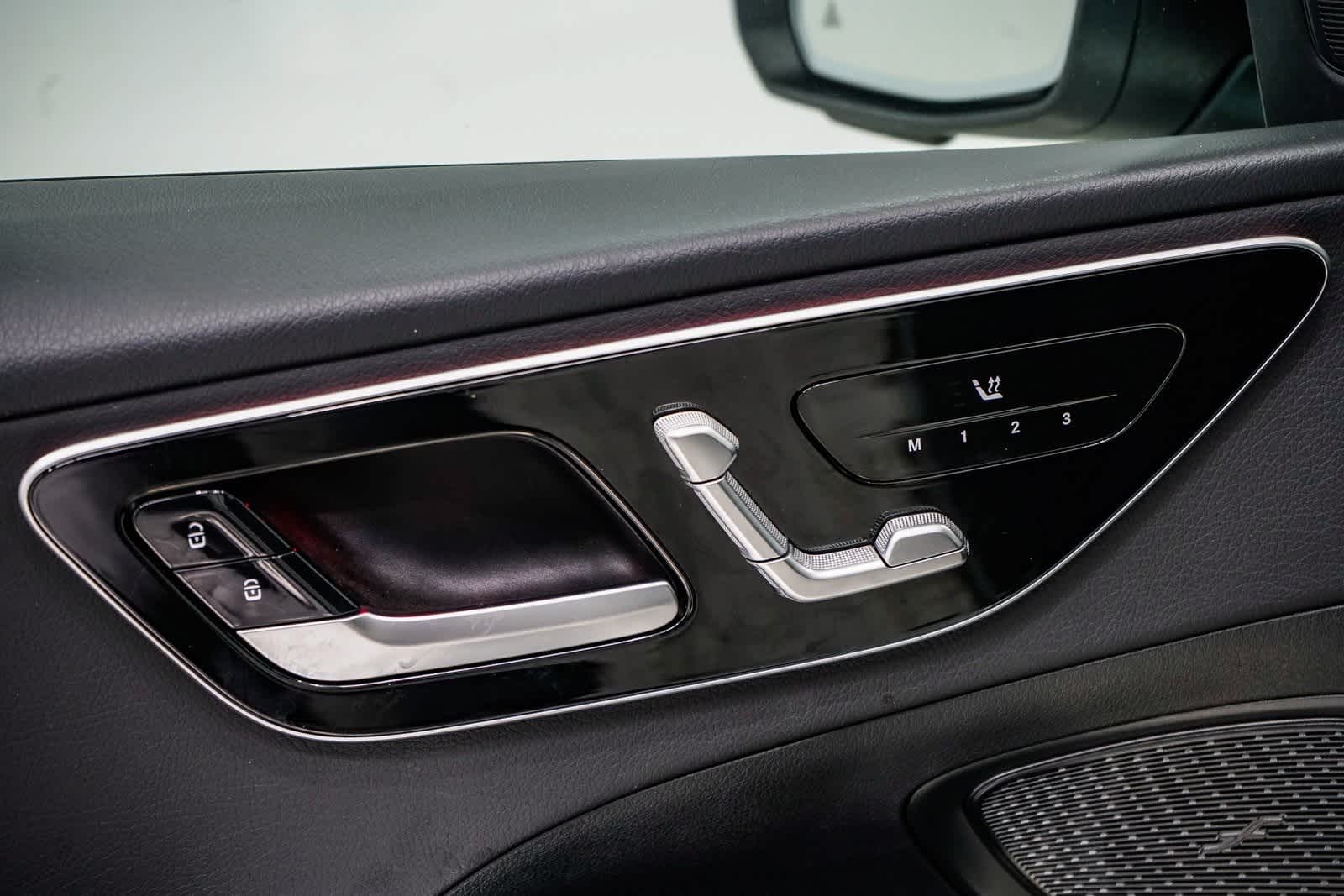 Thumbnail: 2025 Mercedes-Benz C-Class - 20