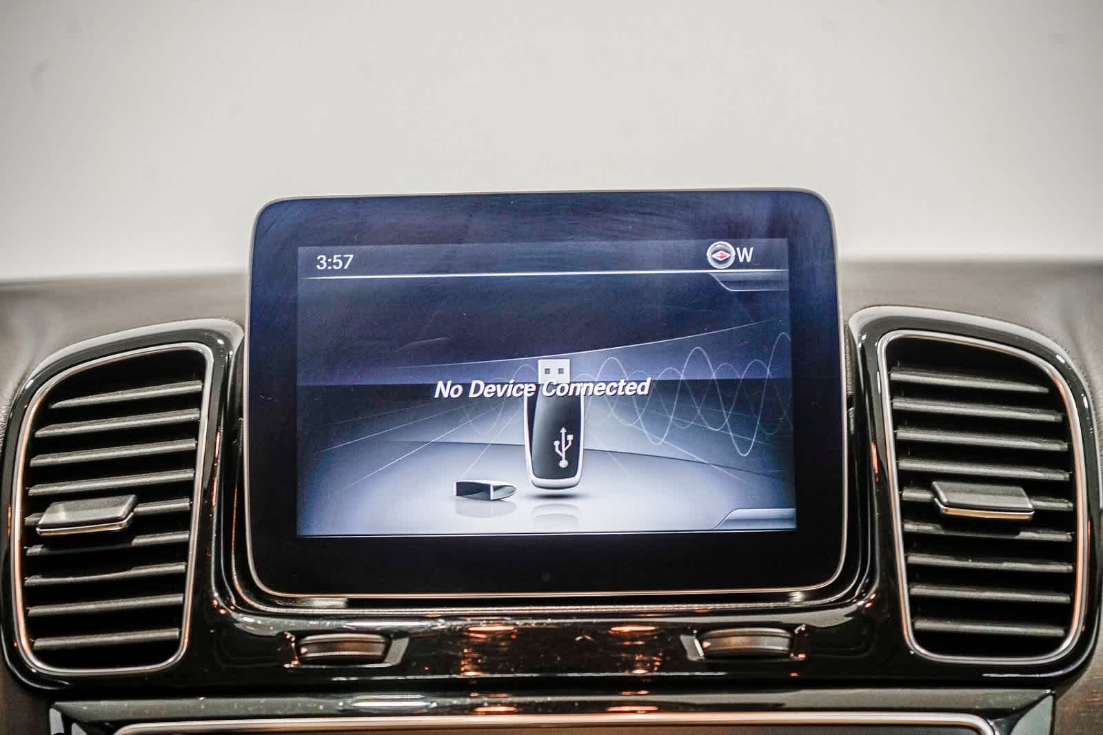 Thumbnail: 2017 Mercedes-Benz GLE - 14