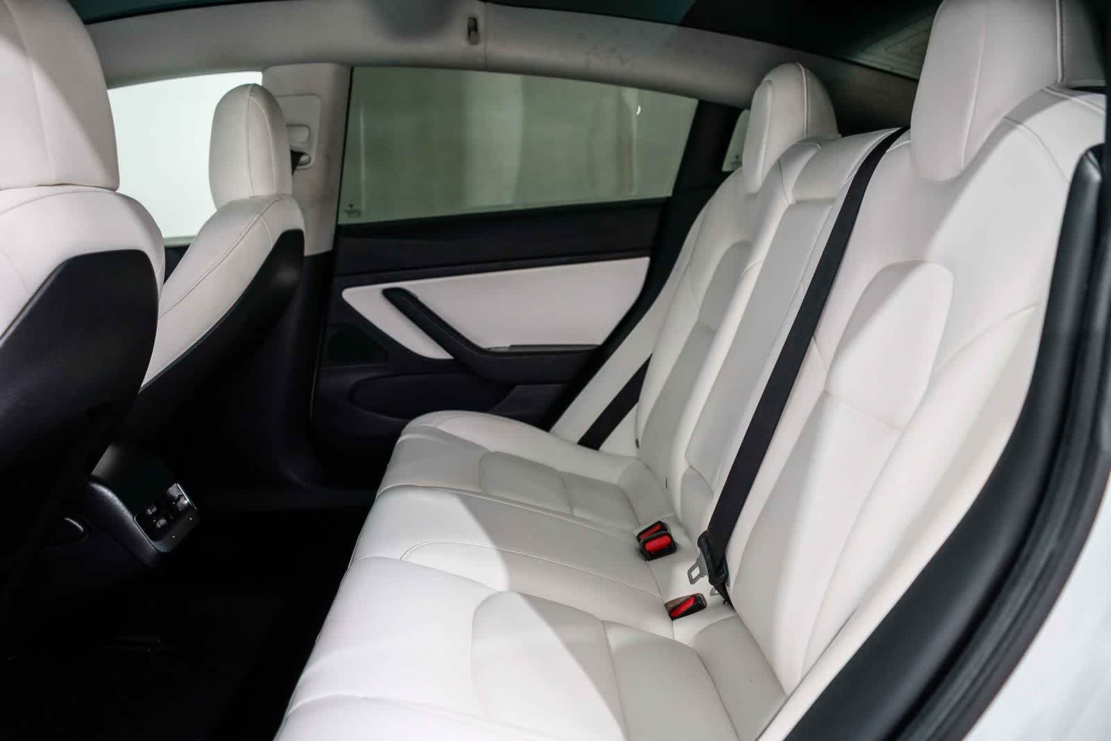 Thumbnail: 2020 Tesla Model 3 - 18