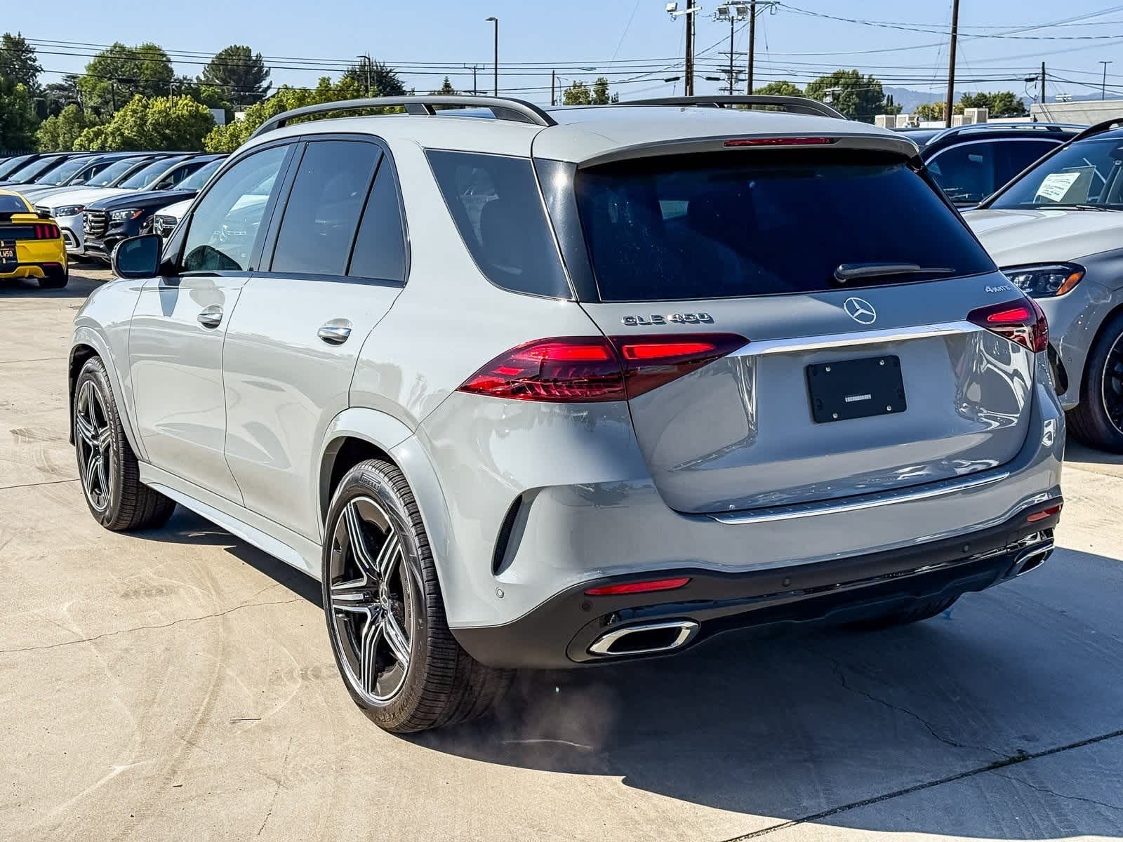 Thumbnail: 2026 Mercedes-Benz GLE - 6