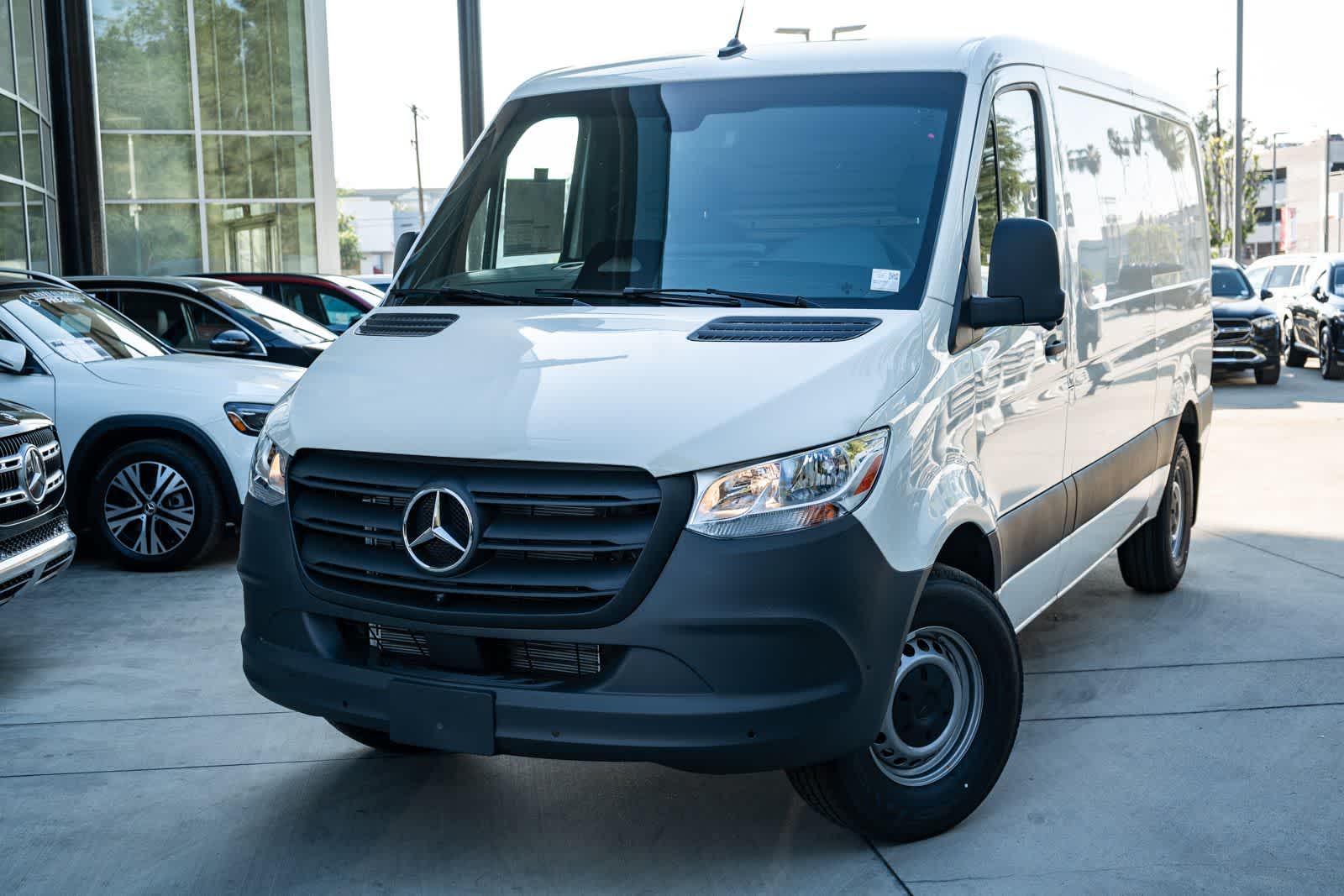 Thumbnail: 2026 Mercedes-Benz Sprinter - 1